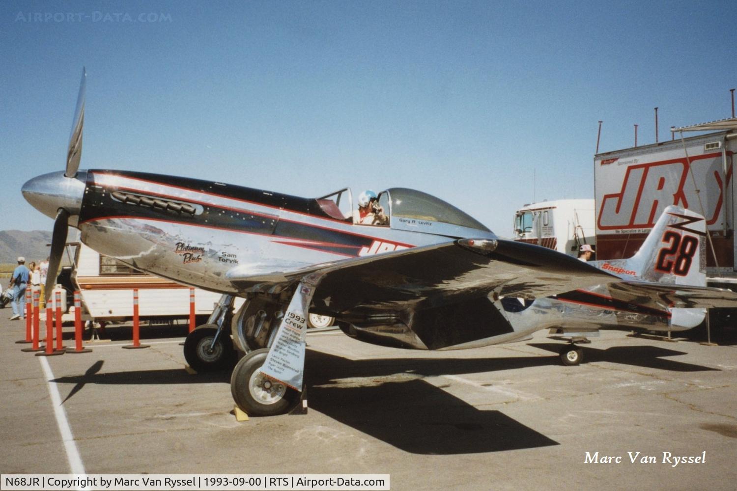 N68JR, 1944 North American P-51D Mustang C/N 44-72051, Back in time: N68JR #28 Platinum Plus was flown by Gary Levitz at the Reno Air Races in sept. 1993.
