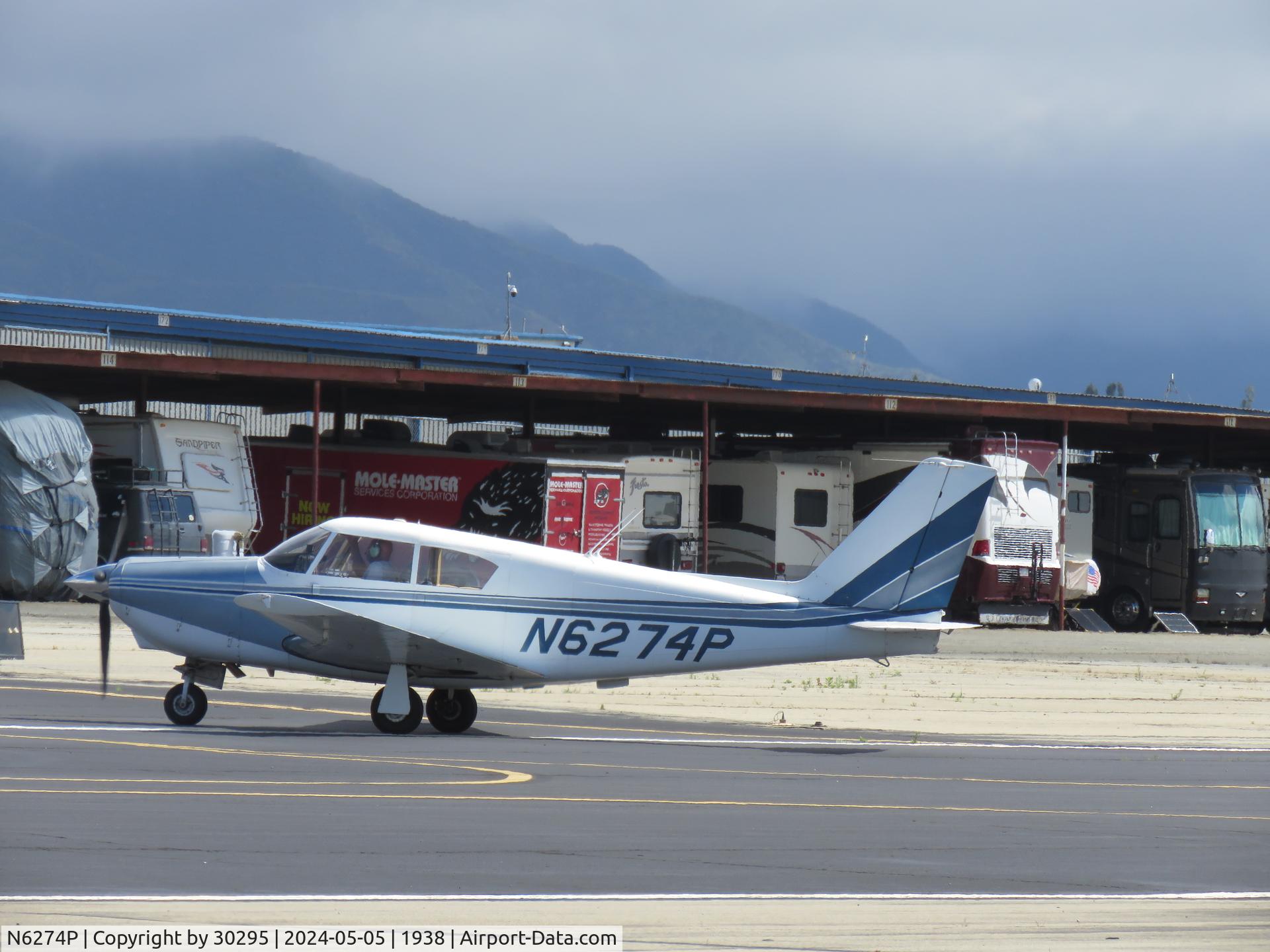 N6274P, 1959 Piper PA-24-250 Comanche C/N 24-1383, Landing