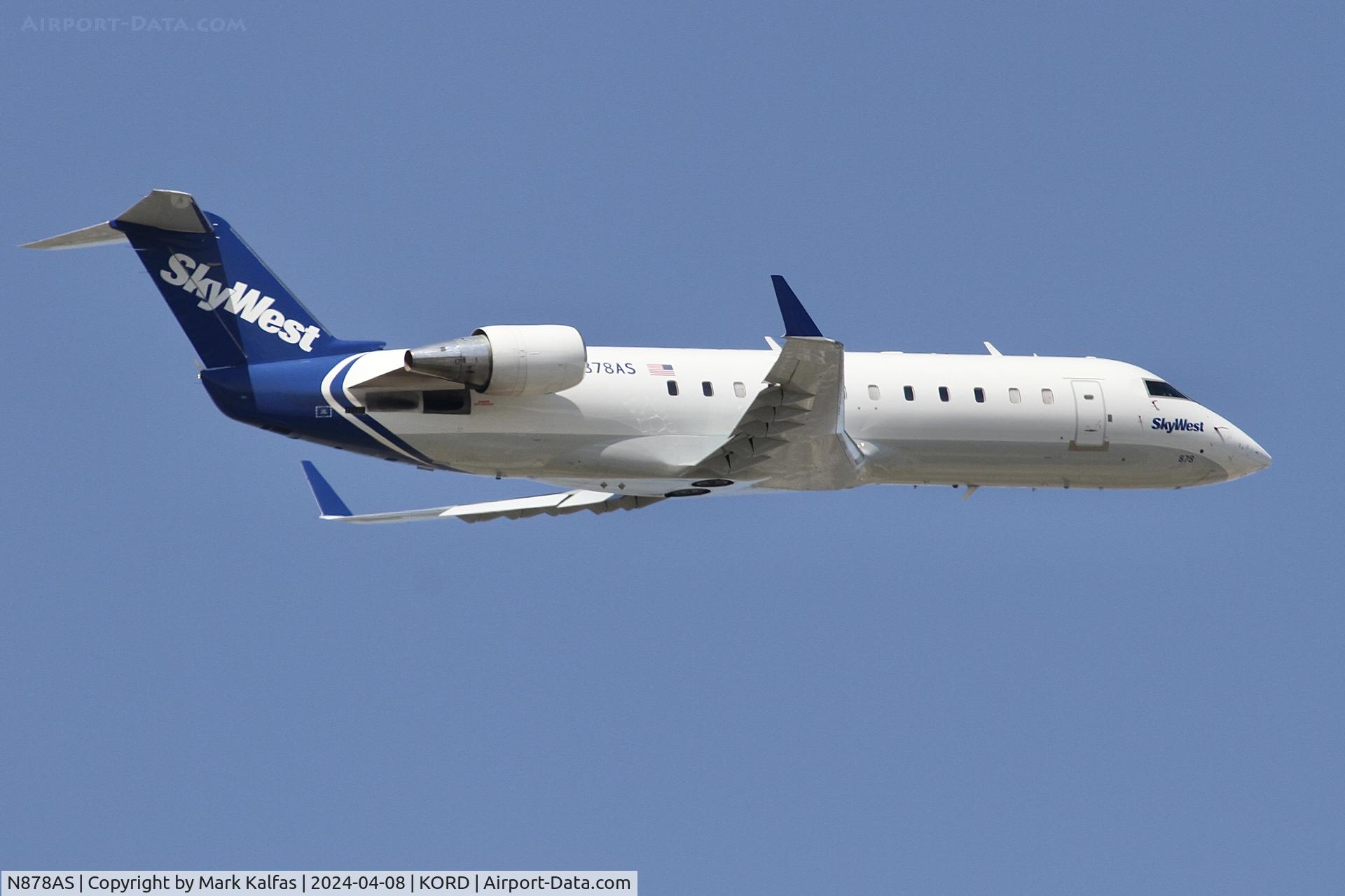 N878AS, 2002 Bombardier CRJ-200ER (CL-600-2B19) C/N 7590, CRJ2 SkyWest/United Express Bombardier CRJ-200ER (CL-600-2B19) N878AS SKW5528  ORD-CRW departing 10C KORD