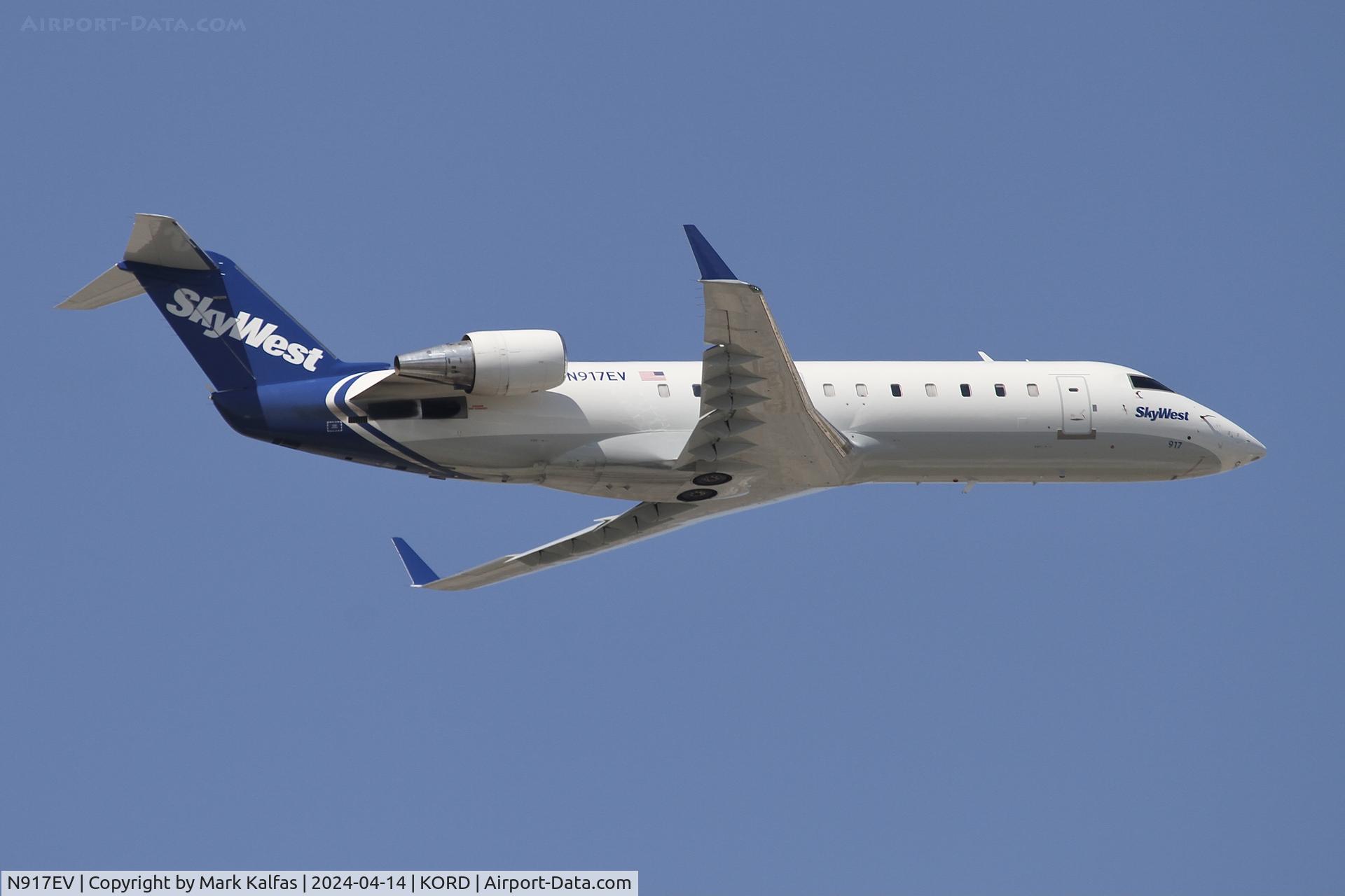 N917EV, 2003 Bombardier CRJ-200ER (CL-600-2B19) C/N 7769, CRJ2 SkyWest/United  Express Bombardier CRJ-200ER (CL-600-2B19) N917EV SKW5443 ORD-SDFdeparting 10C KORD