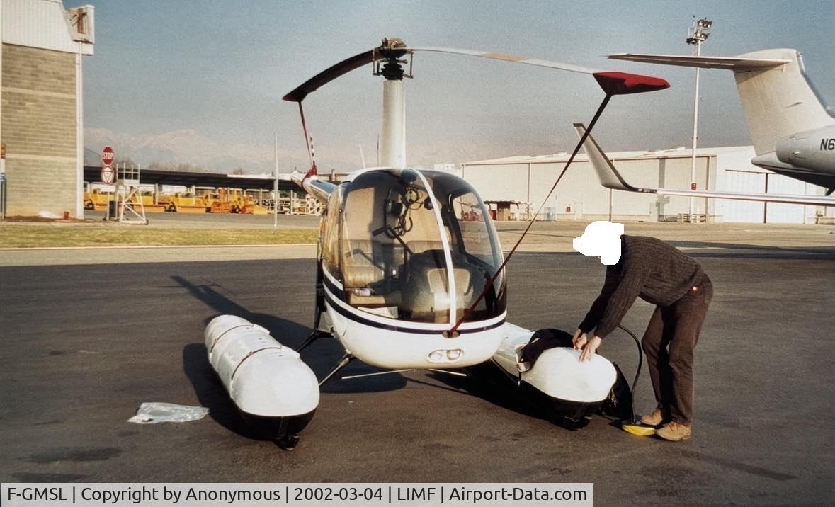 F-GMSL, 1992 Robinson R22 Beta C/N 2216, So someone saw the youtube videos and send me those. Torino airport 2002 when the helicopter was complete