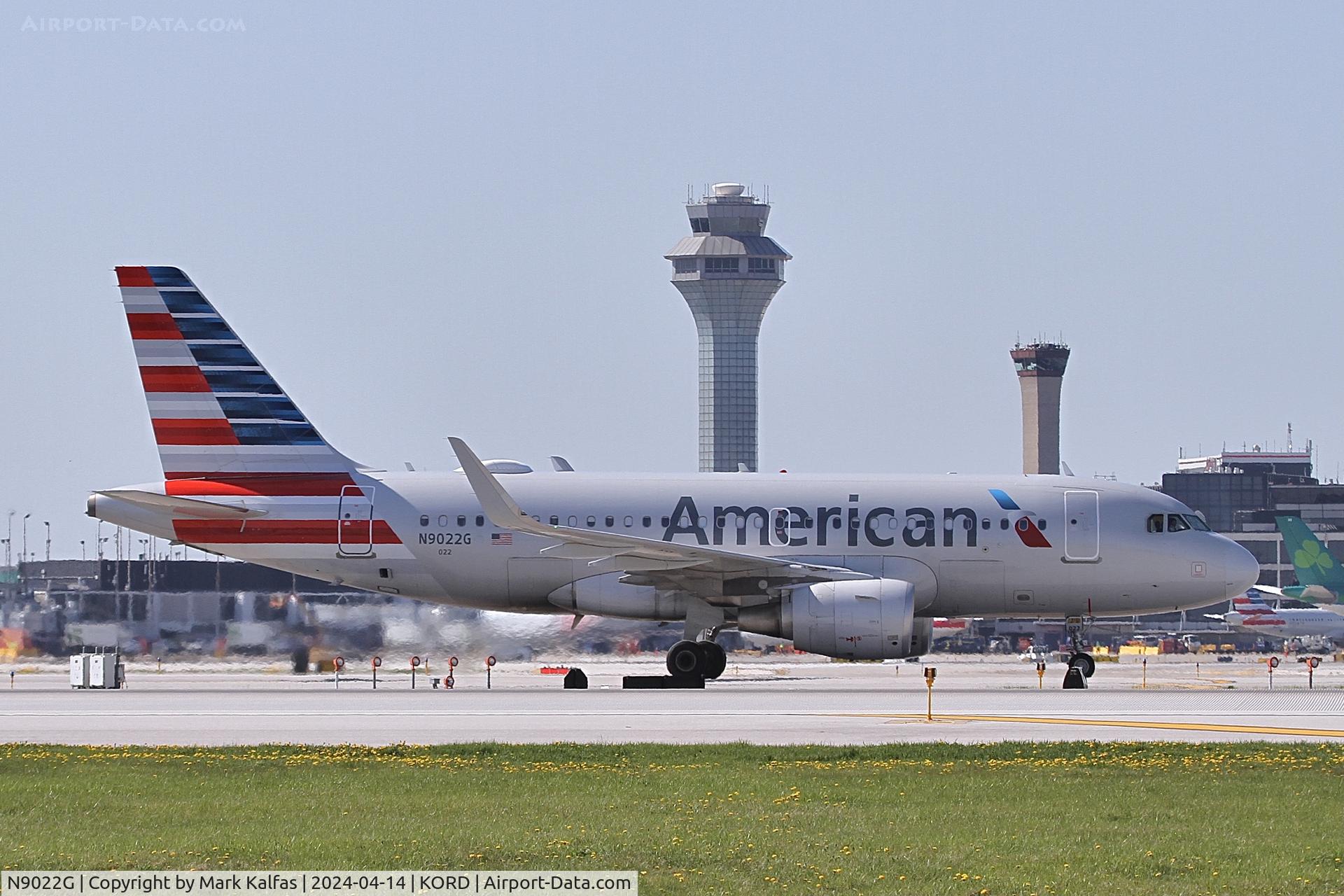 N9022G, 2014 Airbus A319-112 C/N 6310, A319 American Airlines Airbus A319-112 N9022G AAL1936 arriving from PIT at ORD