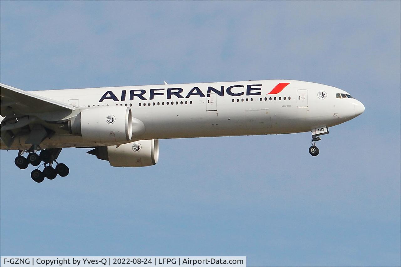 F-GZNG, 2009 Boeing 777-328/ER C/N 32968, Boeing 777-328ER, Short approach rwy 09L, Roissy Charles De Gaulle airport (LFPG-CDG)