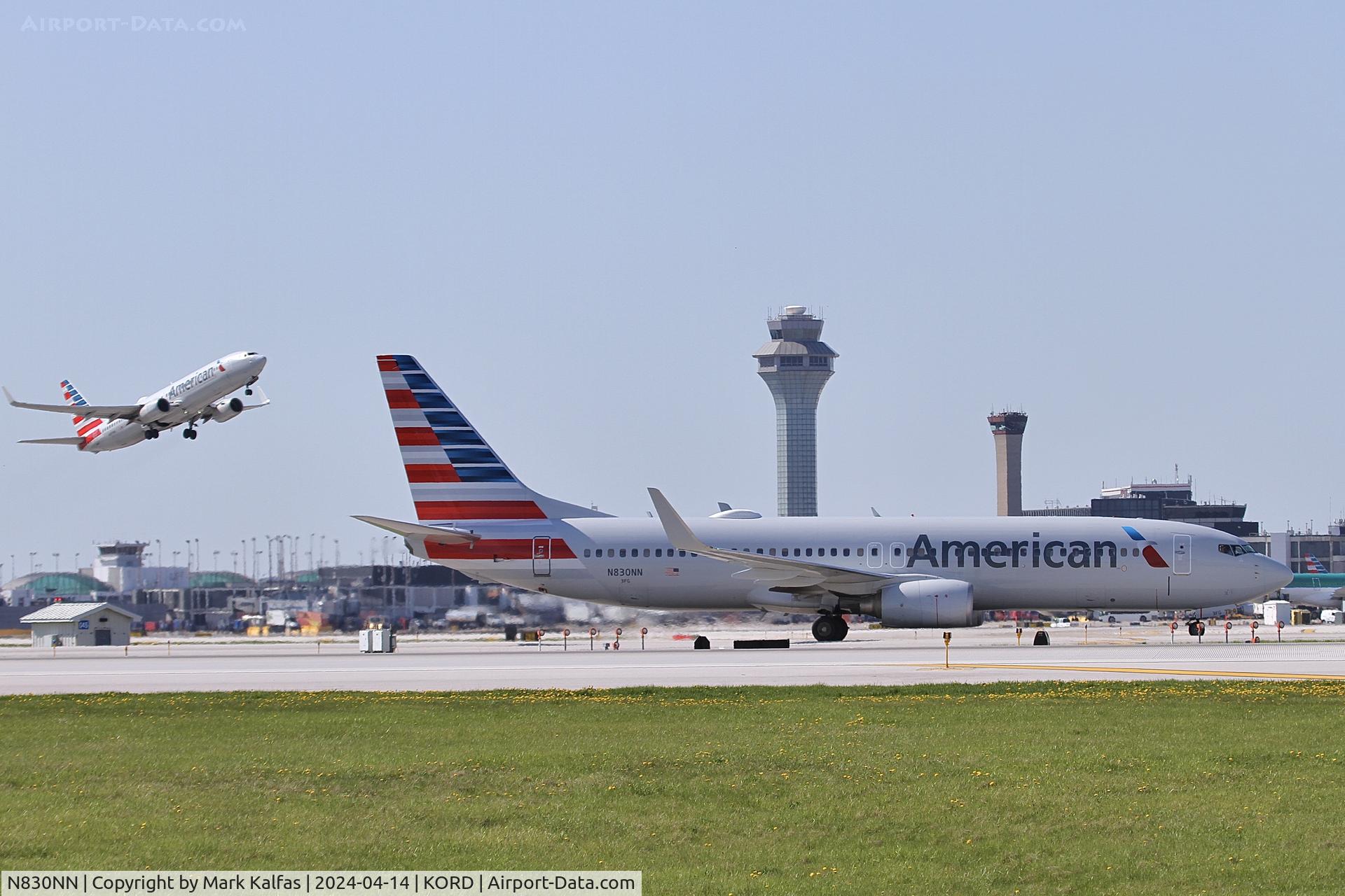 N830NN, 2010 Boeing 737-823 C/N 31091, B738 American Airlines Boeing 737-823 N830NN AAL2108 arriving at ORD from FLL 