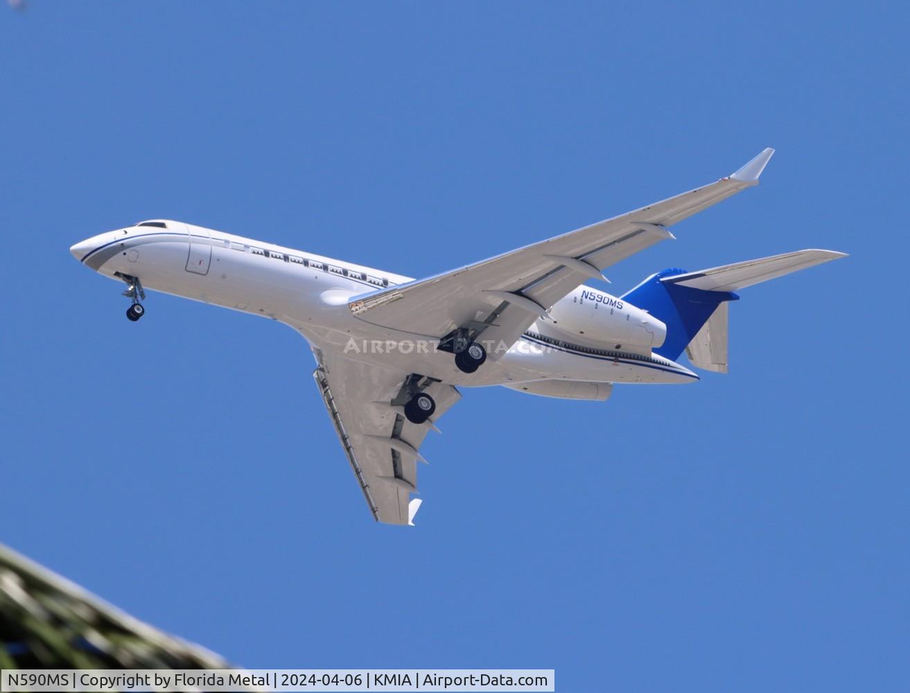 N590MS, 1999 Bombardier BD-700-1A10 Global Express C/N 9042, Global Express zx