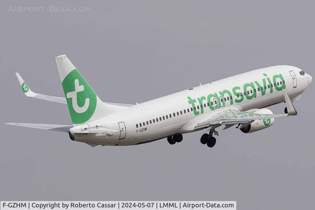 F-GZHM, 2014 Boeing 737-8K2 C/N 37792, Runway 23