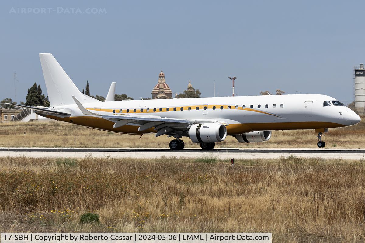 T7-SBH, , Runway 13