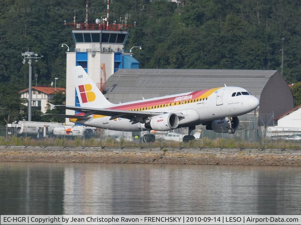 EC-HGR, 1999 Airbus A319-111 C/N 1154, Iberia take off to Madrid barajas