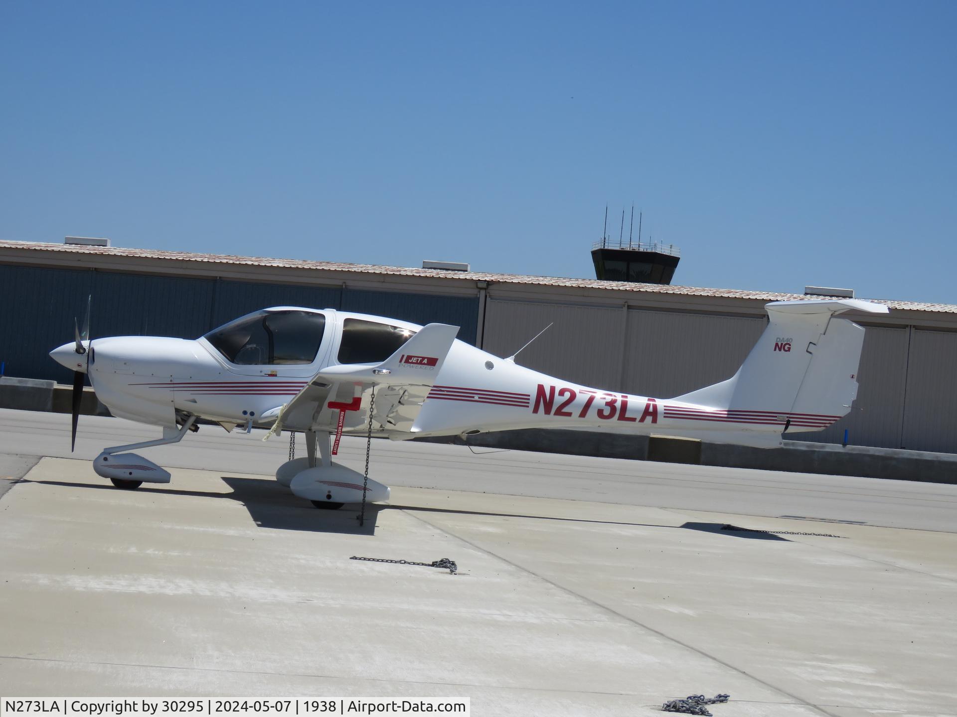 N273LA, 2023 Diamond DA-40 NG Diamond Star C/N 40.NC271, Parked