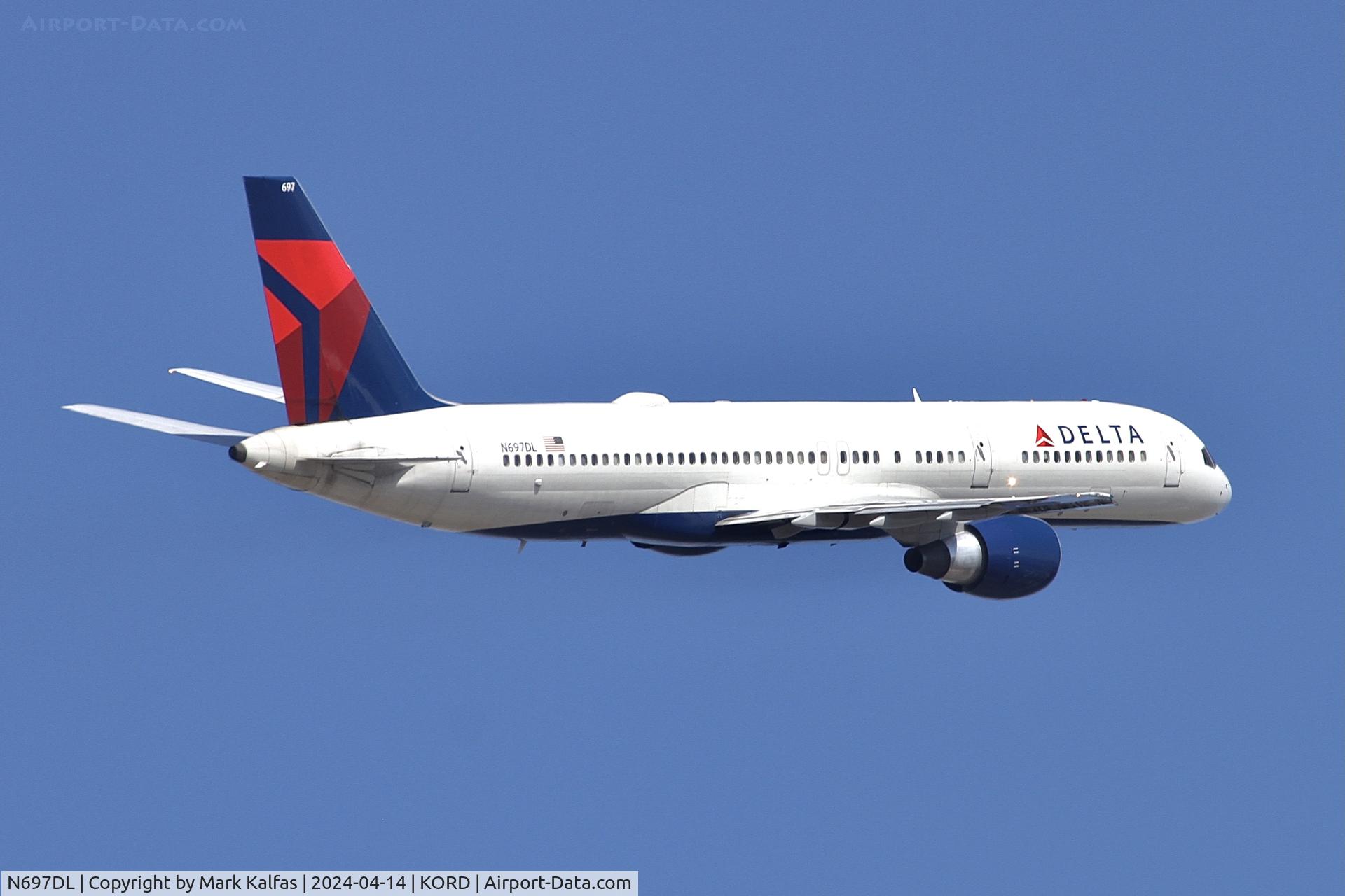 N697DL, 1999 Boeing 757-232 C/N 30318, B752 Delta Airlines Boeing 757-232  N697DL DAL1477 ORD-ATL departing 10C KORD