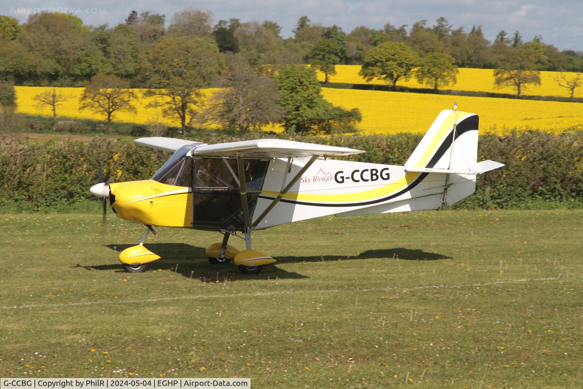 G-CCBG, 2002 Best Off Skyranger 912(2) C/N BMAA/HB/240, G-CCBG 2002 Skyranger Swift  912(1) Popham 04.05.24