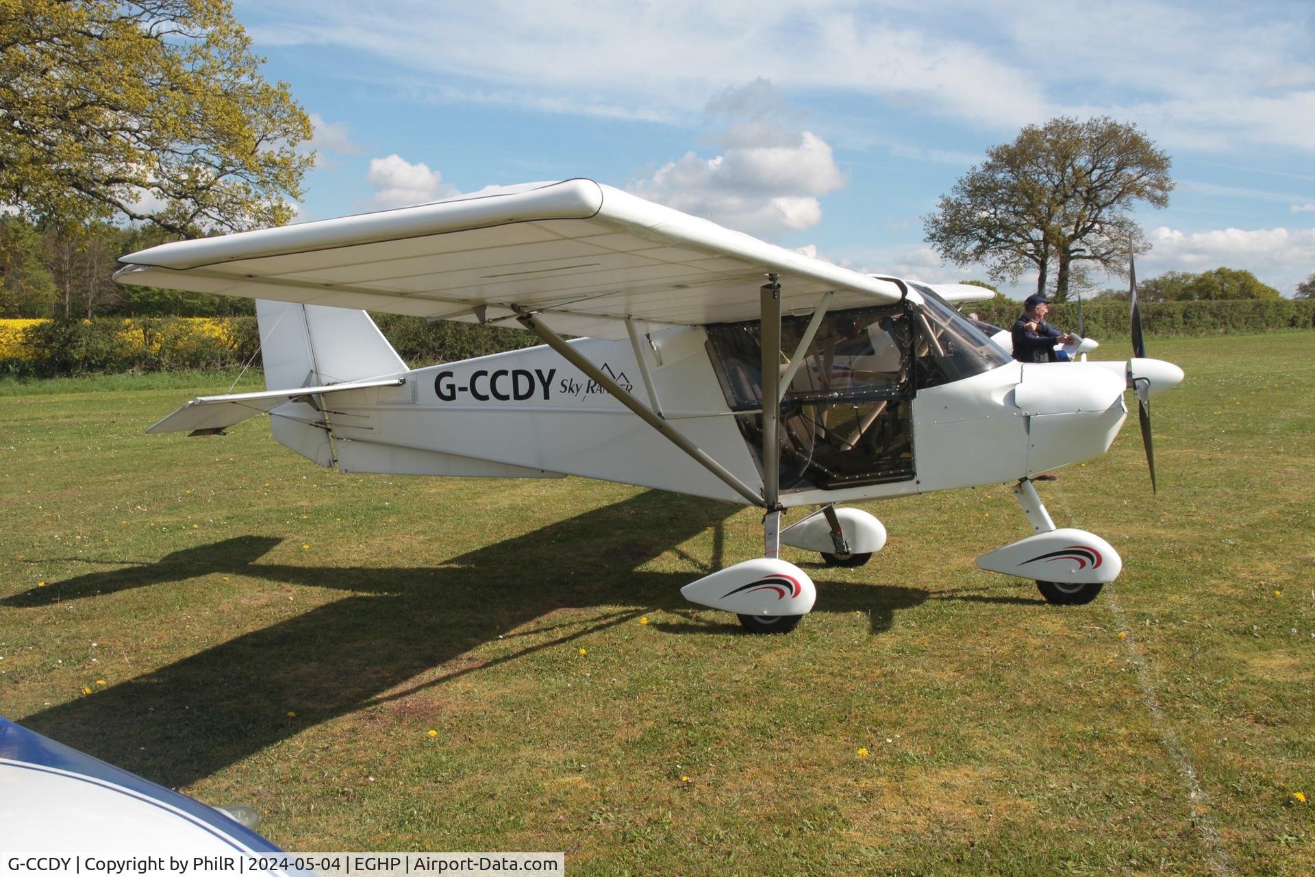 G-CCDY, 2003 Best Off Skyranger 912(2) C/N BMAA/HB/275, G-CCDY 2003 Skyranger 912(3) Popham 04.05.24 (1)
