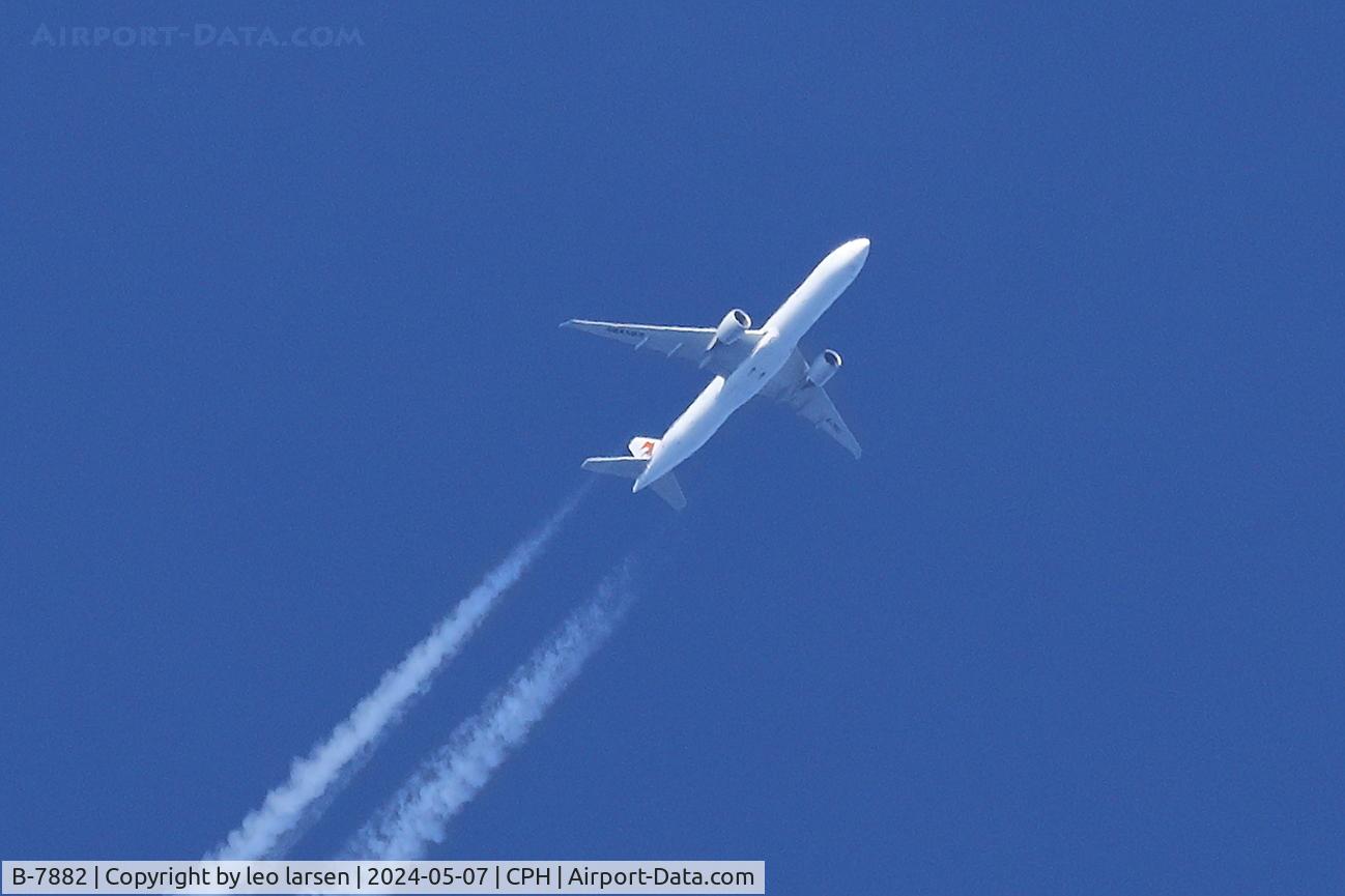 B-7882, 2017 Boeing 777-39PER C/N 43287, Overflying Copenhagen 7.5.2024 FL 30.000 on route PVG-LHR