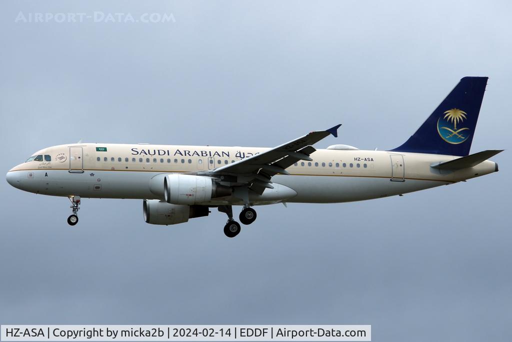 HZ-ASA, 2009 Airbus A320-214 C/N 4081, Landing