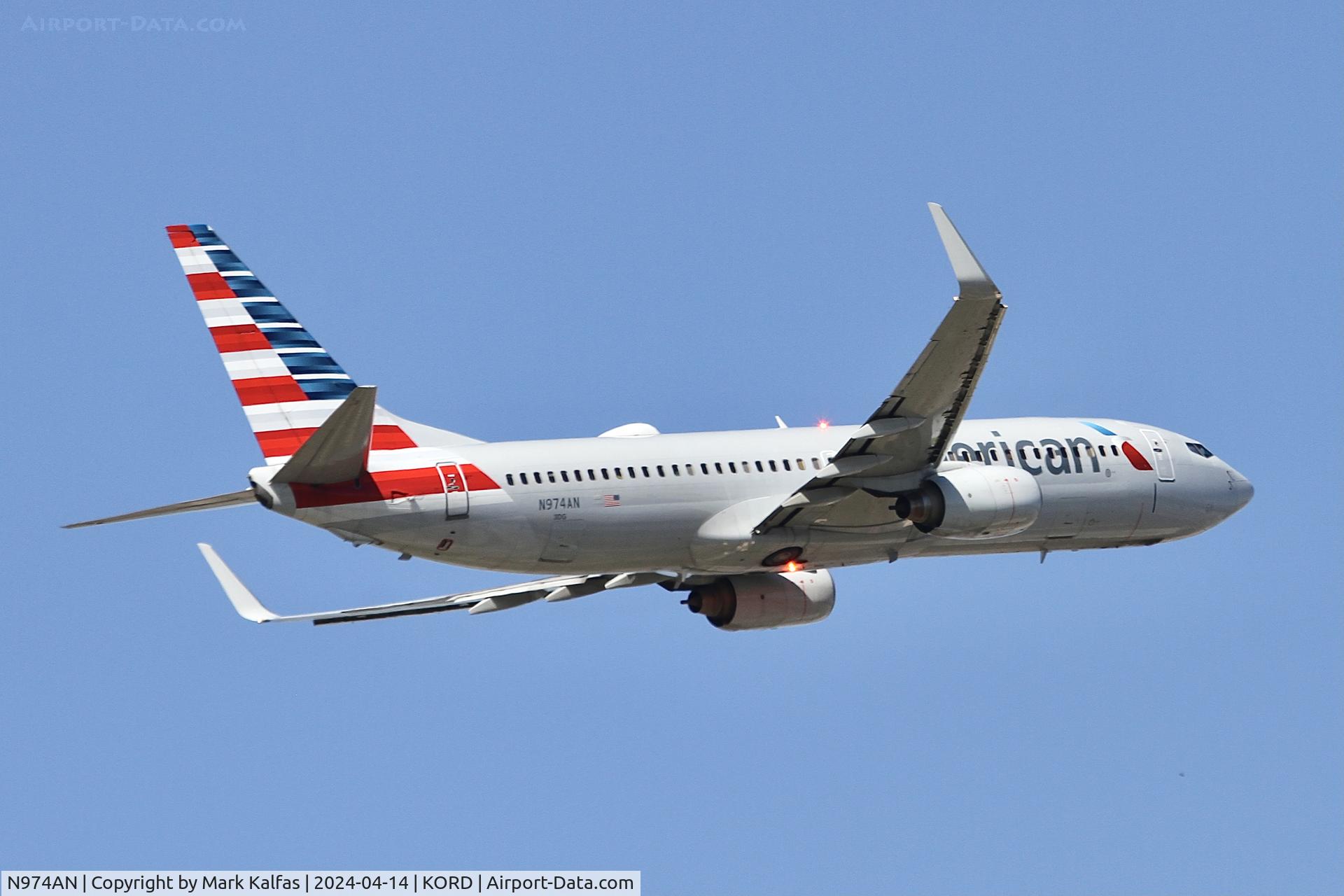 N974AN, 2001 Boeing 737-823 C/N 30098, B738 American Boeing 737-823 N974AN AAL1779 ORD-MCI