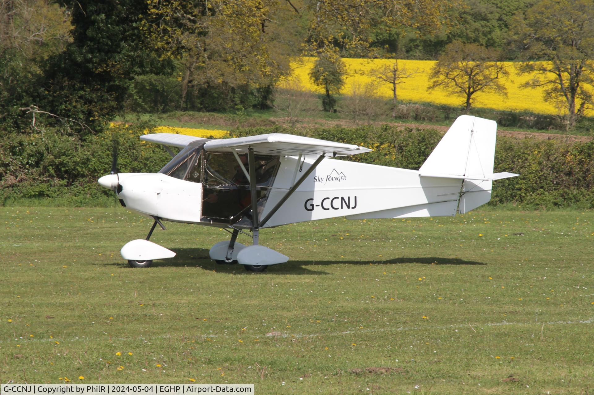 G-CCNJ, 2004 Best Off Skyranger 912(2) C/N BMAA/HB/330, G-CCNJ 2004 Skyranger Swift 912(1) Popham 04.05.24