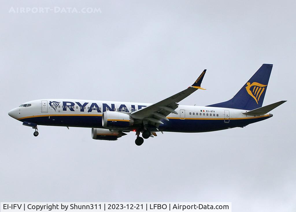 EI-IFV, 2022 Boeing 737-8 200 C/N 62346, Landing rwy 32L
