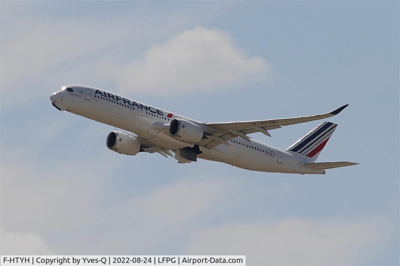 F-HTYH, 2021 Airbus A350-941 C/N 488, Airbus A350-941, Climbing from rwy 08L, Roissy Charles De Gaulle airport (LFPG-CDG)