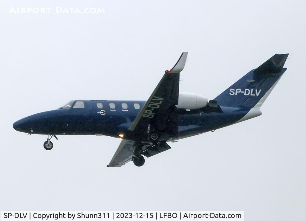 SP-DLV, 1998 Cessna 525 CitationJet CJ1 C/N 525-0279, Landing rwy 32L