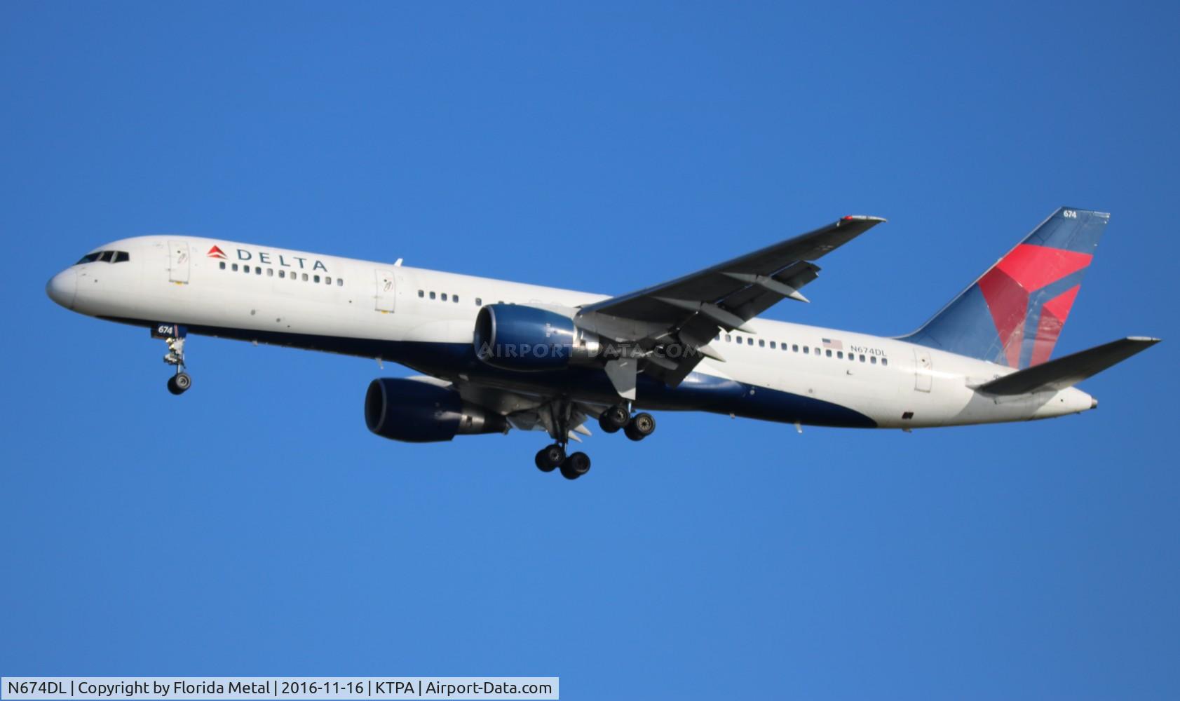 N674DL, 1992 Boeing 757-232 C/N 25979, DAL 752 zx MSP-TPA
