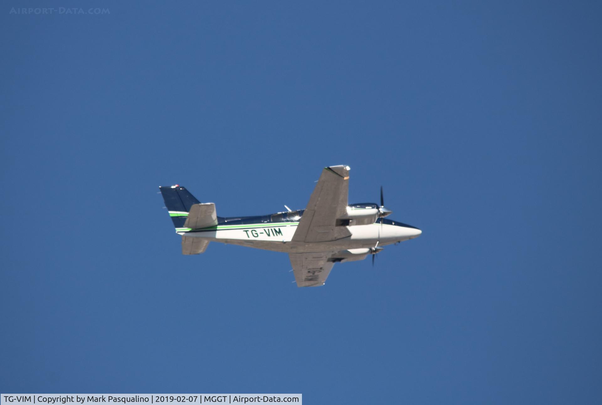 TG-VIM, 1973 Beech 58 Baron C/N TH-337, Beech 58