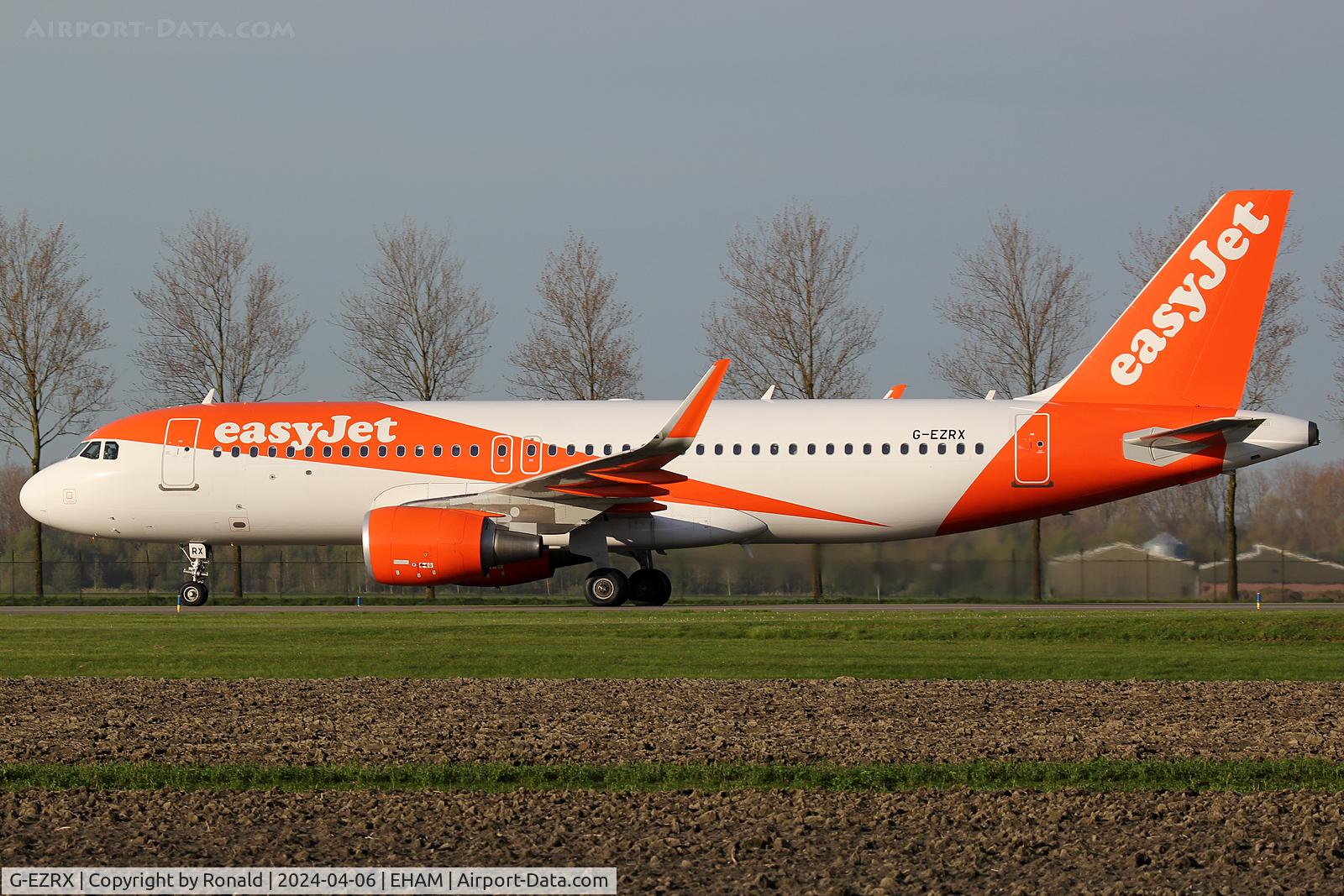 G-EZRX, 2018 Airbus A320-214 C/N 8321, at spl