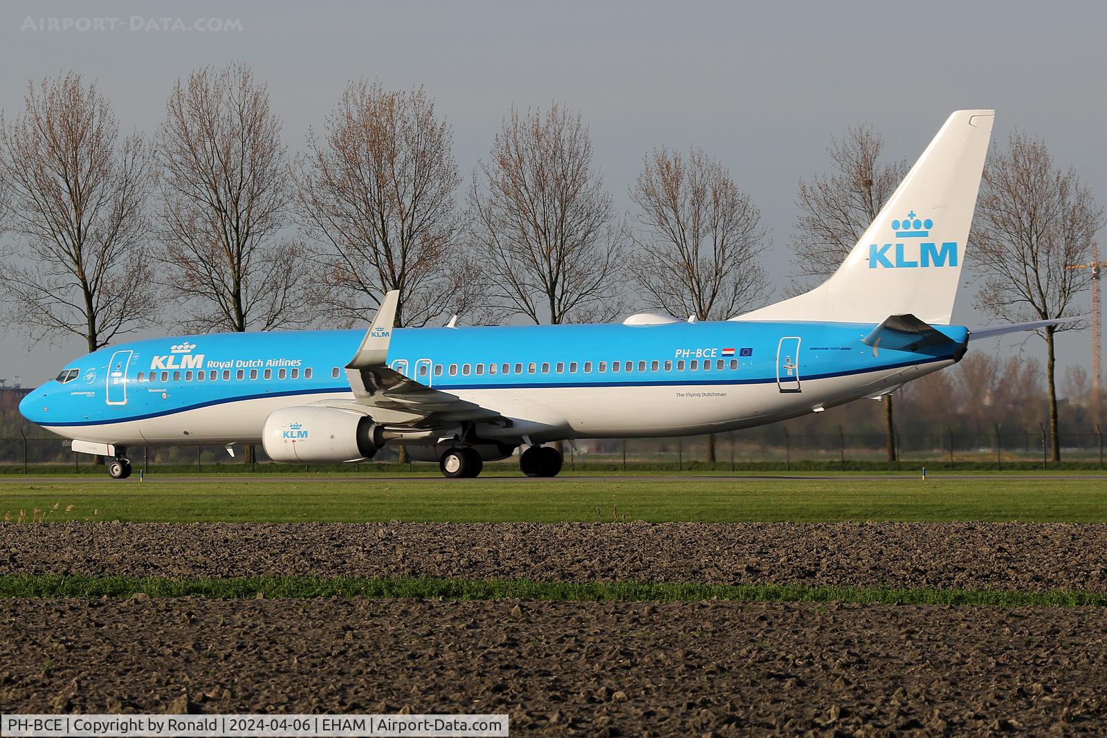 PH-BCE, 2014 Boeing 737-8K2 C/N 42151, at spl