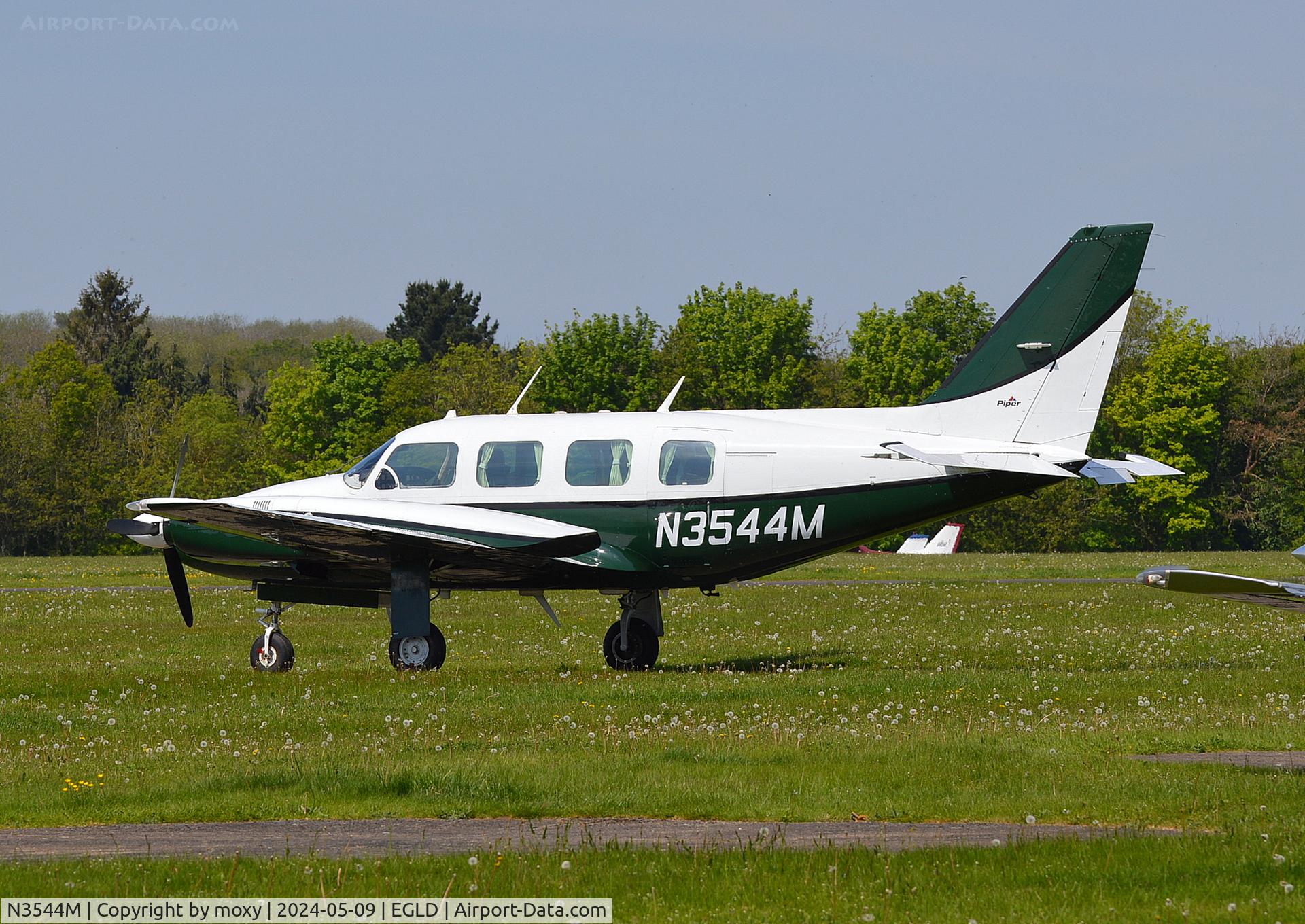 N3544M, 1979 Piper PA-31-325 Navajo C/R C/N 31-8012005, Piper PA-31-325 Navajo C/R at Denham.