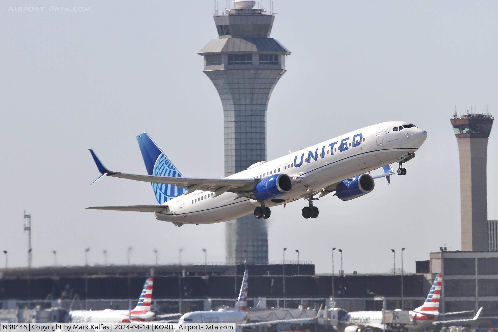 N38446, 2012 Boeing 737-924/ER C/N 31661, B739 United Airlines Boeing 737-924/ER N38446 UAL1764 ORD-MCO, departing 10C KORD