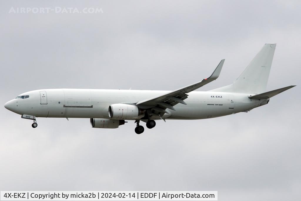 4X-EKZ, 2002 Boeing 737-86N C/N 33004, Landing
