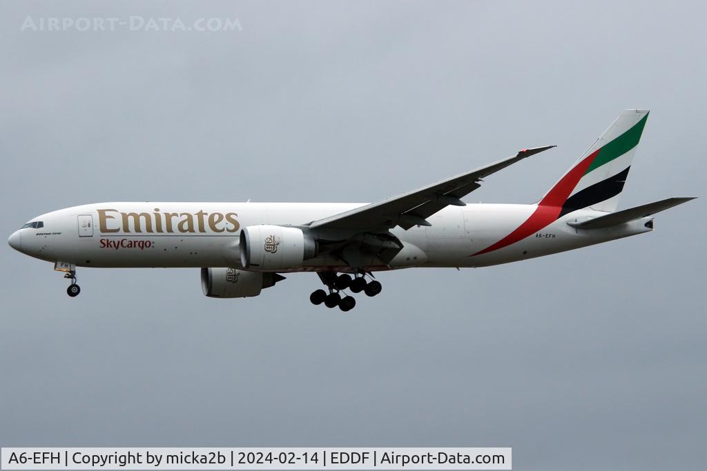 A6-EFH, 2012 Boeing 777-F1H C/N 35608, Landing