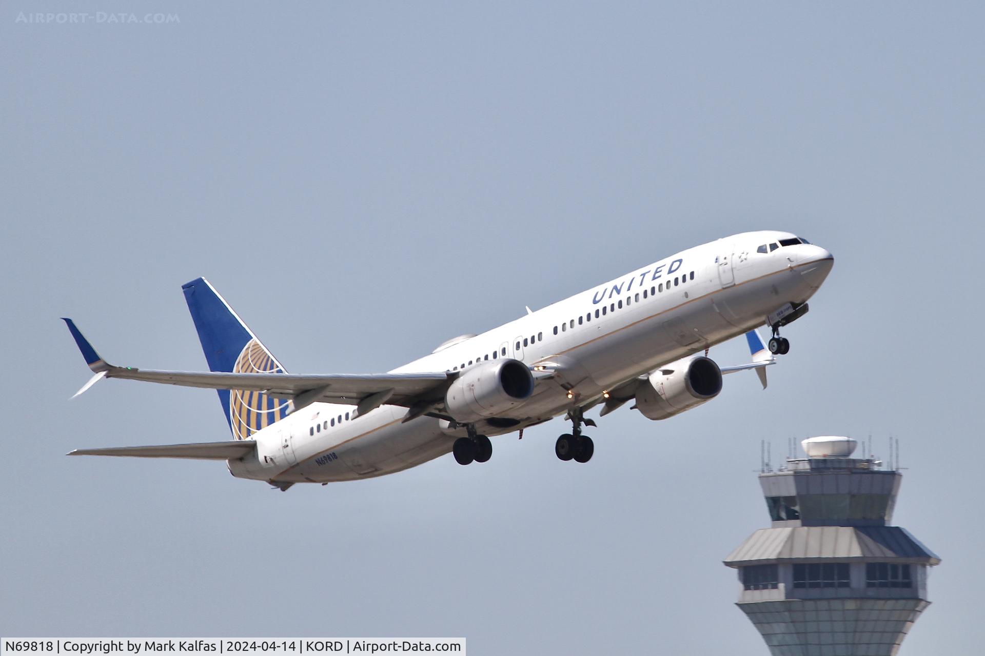 N69818, 2014 Boeing 737-924/ER C/N 42177, B739 United Airlines Boeing 737-924ER N69818 UAL2479 ORD-MSY departing 10C KORD