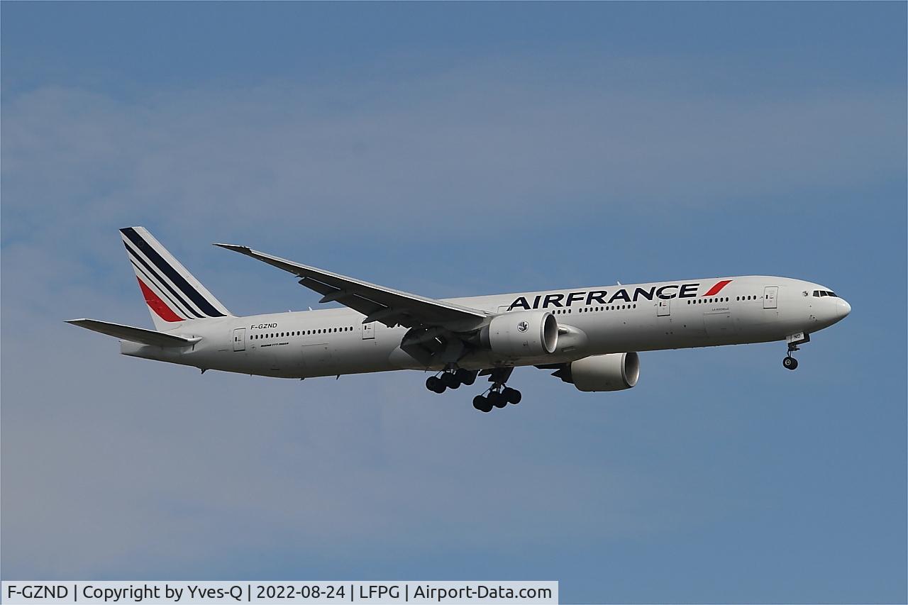 F-GZND, 2009 Boeing 777-328/ER C/N 35543, Boeing 777-328ER, On final rwy 09L, Roissy Charles De Gaulle airport (LFPG-CDG)