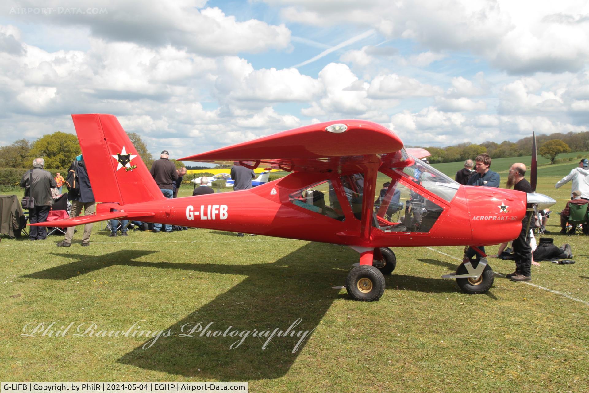 G-LIFB, 2021 Aeroprakt A32 Vixxen C/N LAA 411-15723, G-LIFB 2021 Aeroprakt A32 Vixxen Popham 04.05.24