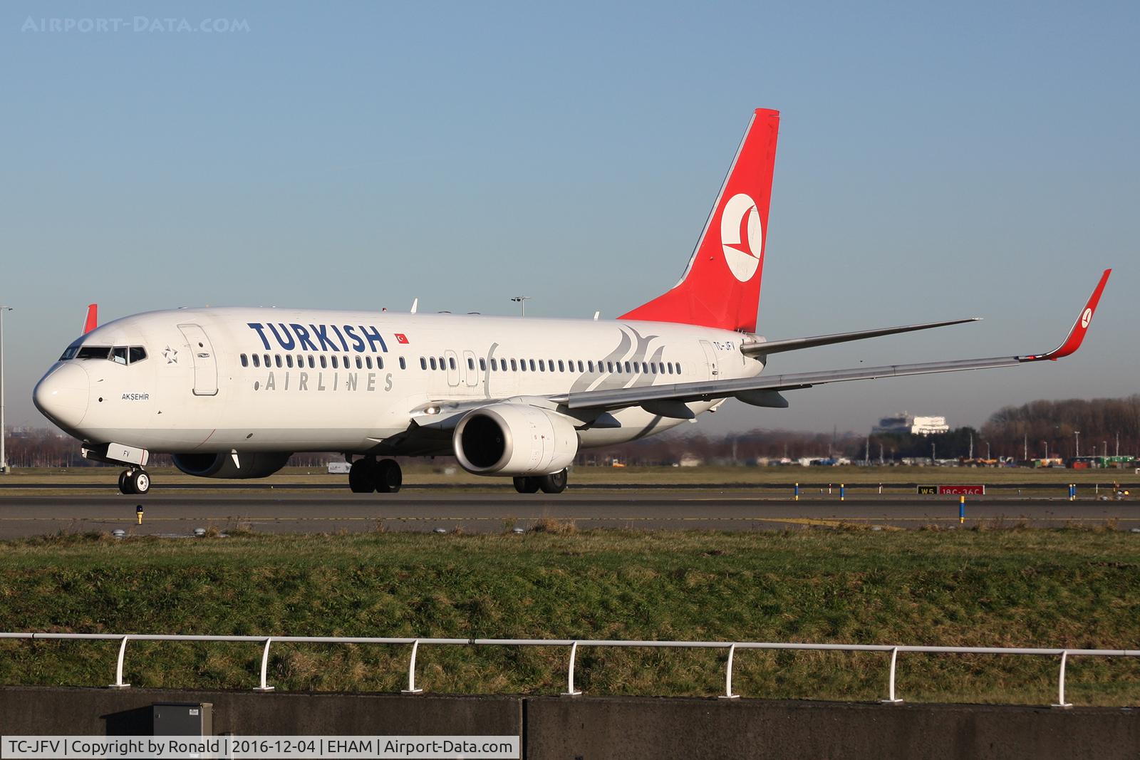TC-JFV, 2000 Boeing 737-8F2 C/N 29782, at spl