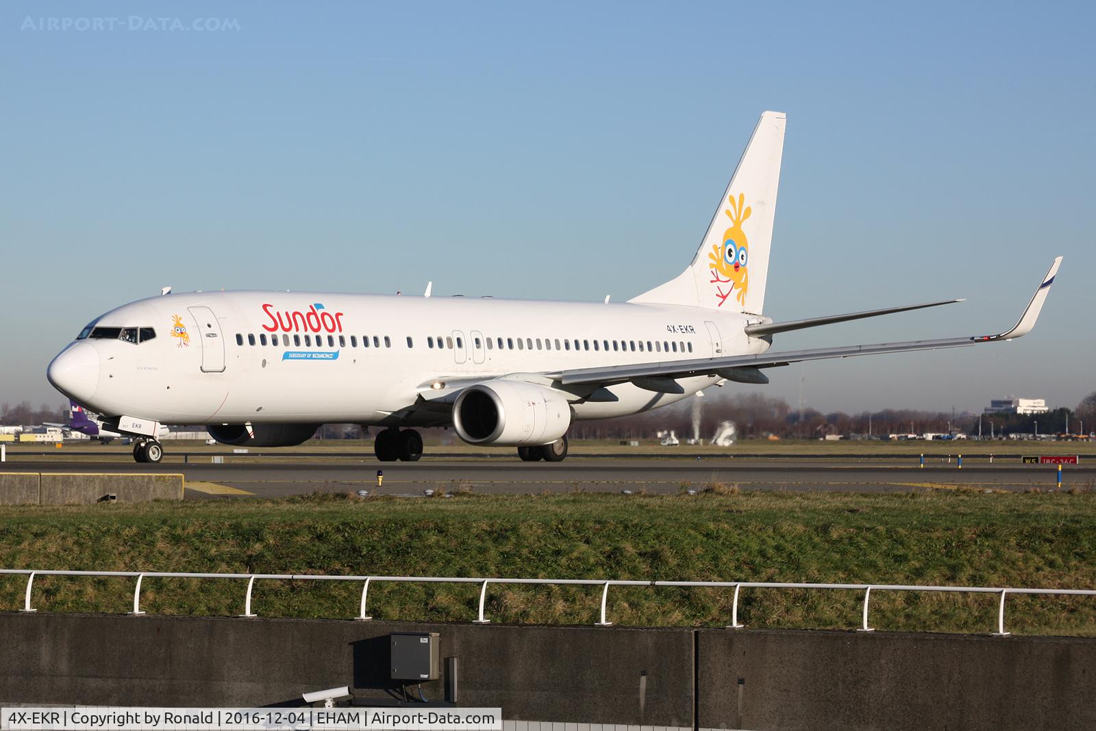 4X-EKR, 2000 Boeing 737-804 C/N 30466, at spl