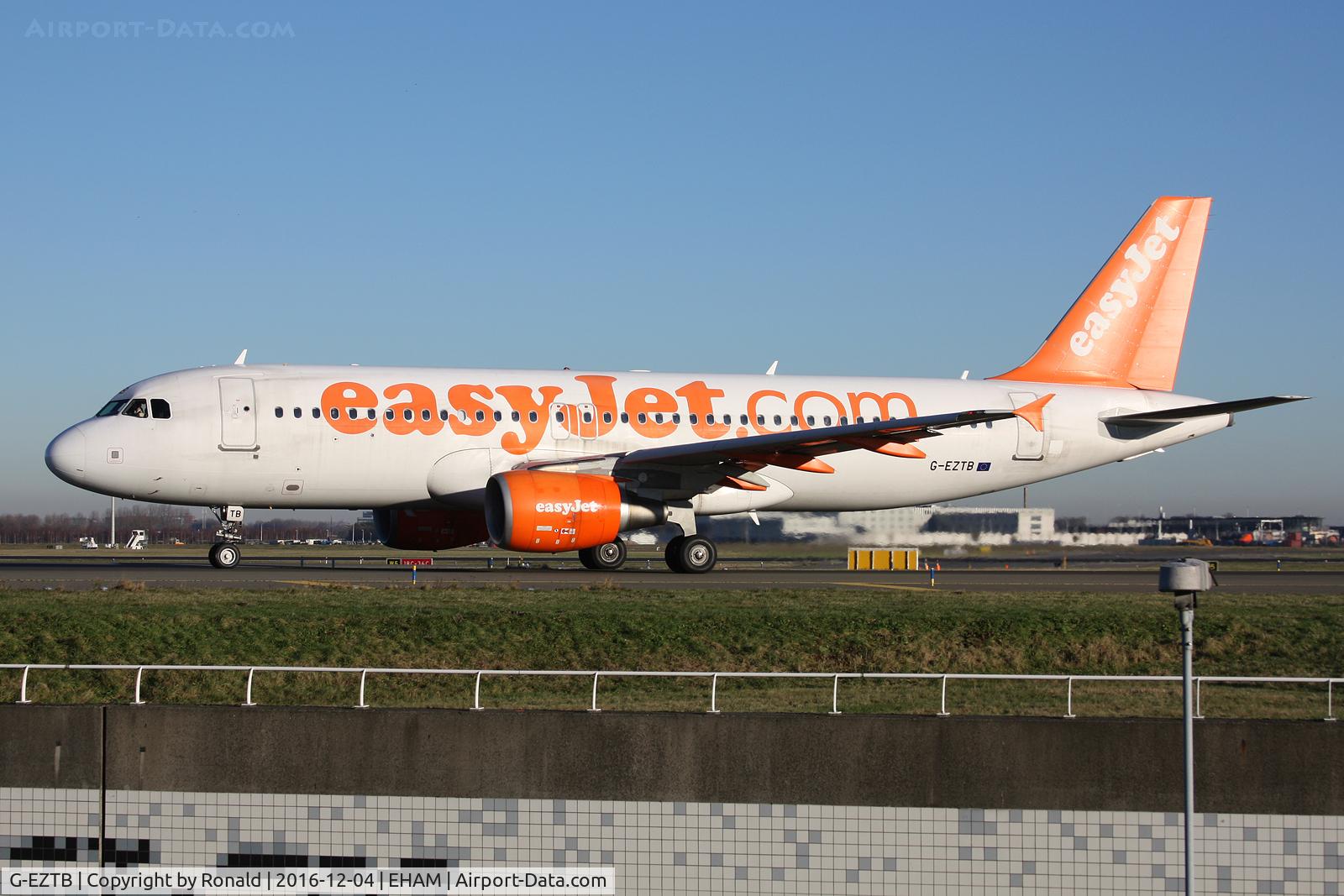 G-EZTB, 2009 Airbus A320-214 C/N 3843, at spl