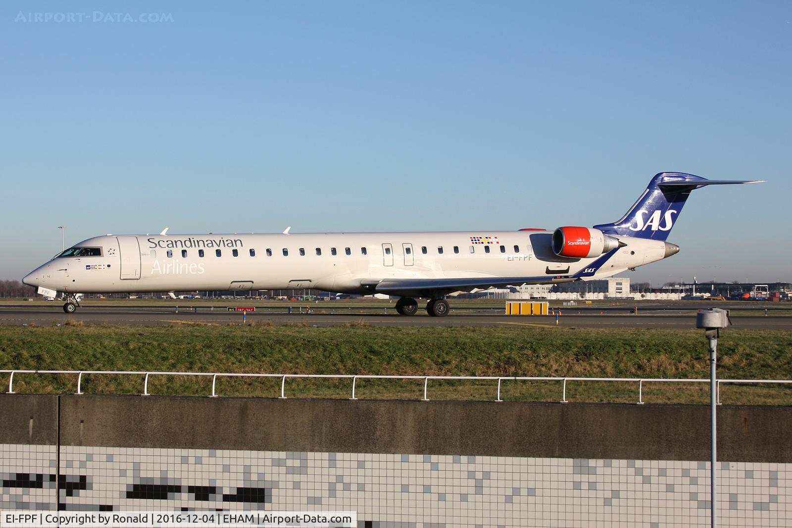 EI-FPF, 2016 Bombardier CRJ-900LR (CL-600-2D24) C/N 15403, at spl