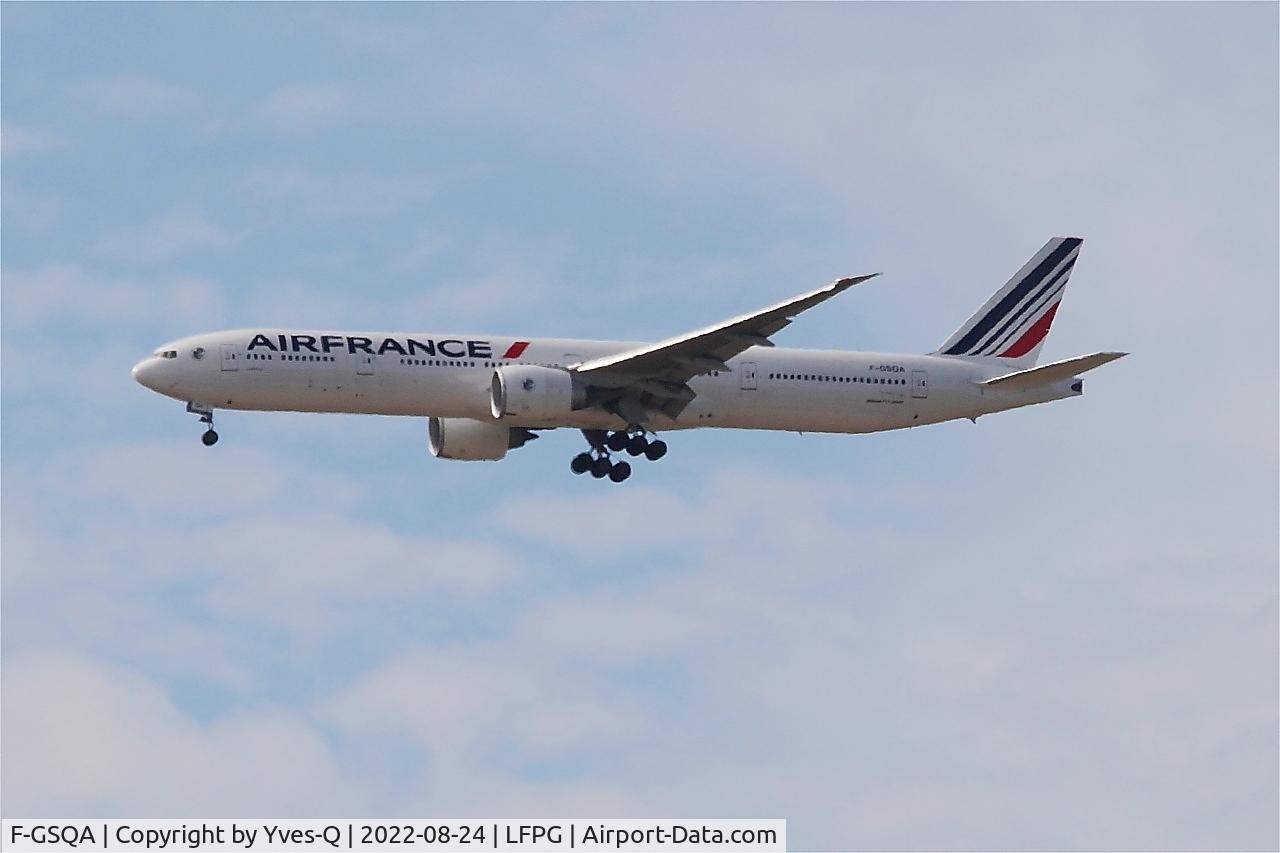 F-GSQA, 2004 Boeing 777-328/ER C/N 32723, Boeing 777-328ER, On final rwy 26L, Roissy Charles De Gaulle airport (LFPG-CDG)