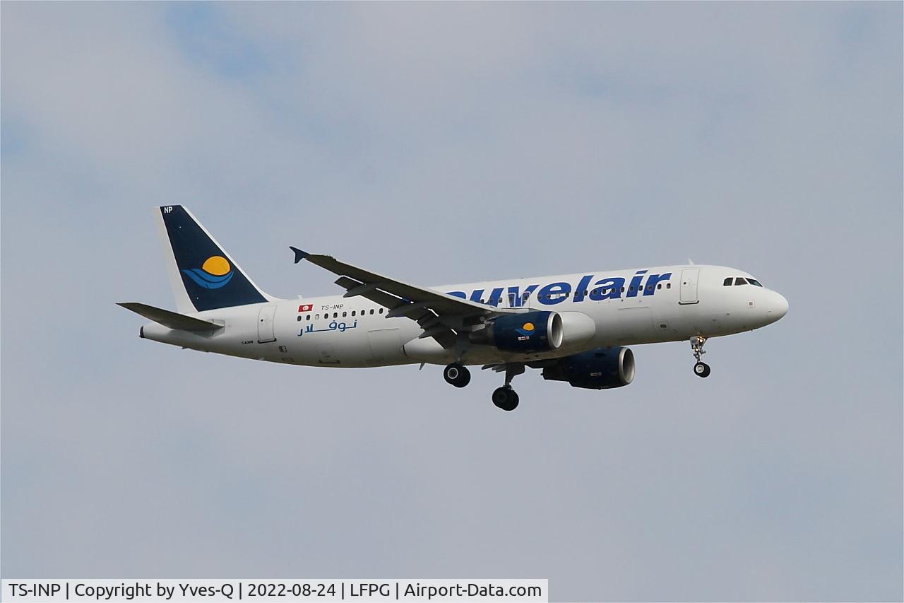 TS-INP, 2001 Airbus A320-214 C/N 1597, Airbus A320-214, On final rwy 09L, Roissy Charles De Gaulle airport (LFPG-CDG)