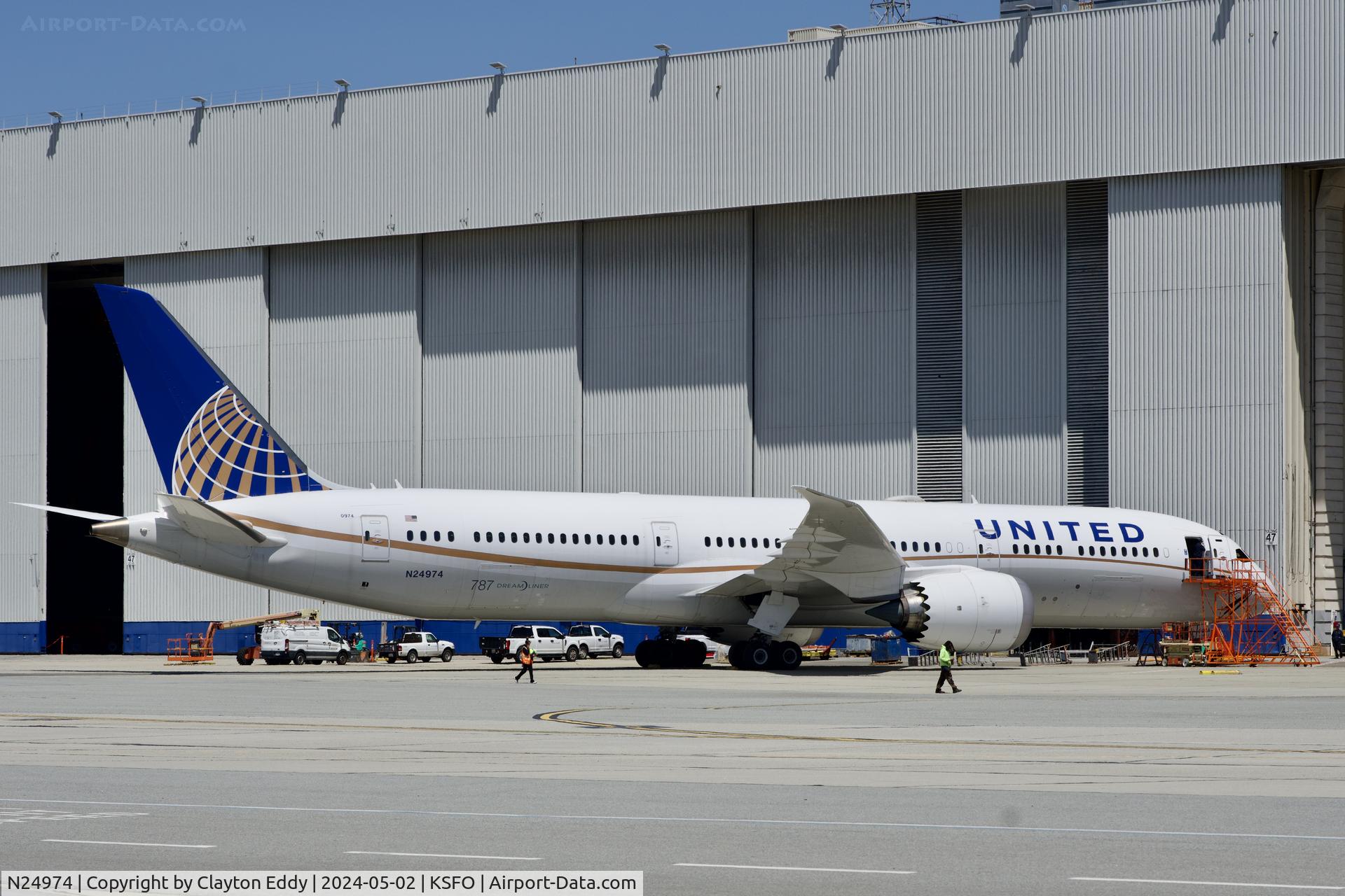N24974, 2018 Boeing 787-9 Dreamliner Dreamliner C/N 40942, SFO 2024.