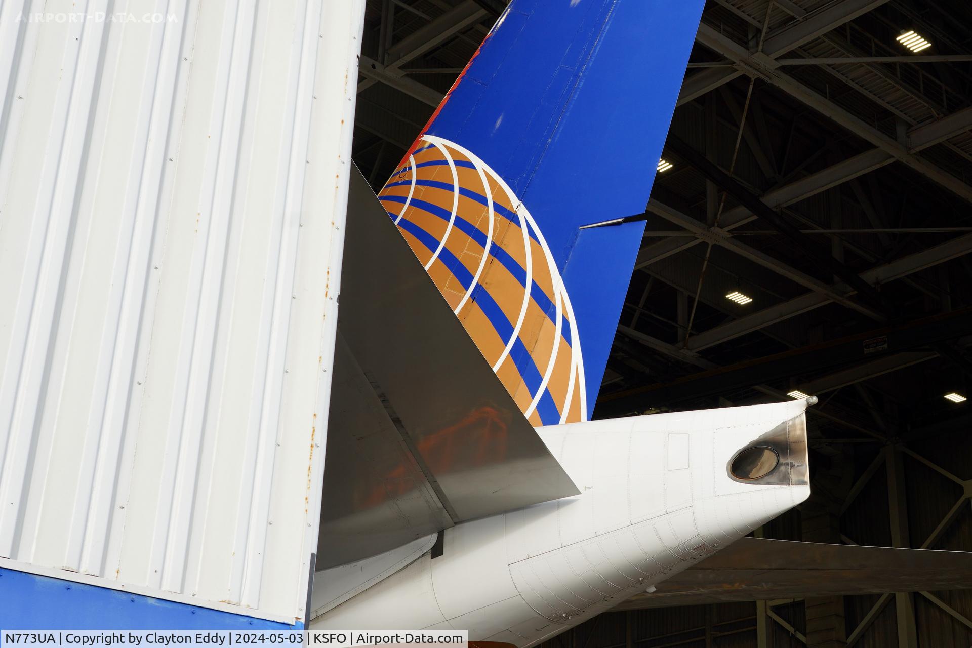 N773UA, 1995 Boeing 777-222 C/N 26929, SFO 2024.