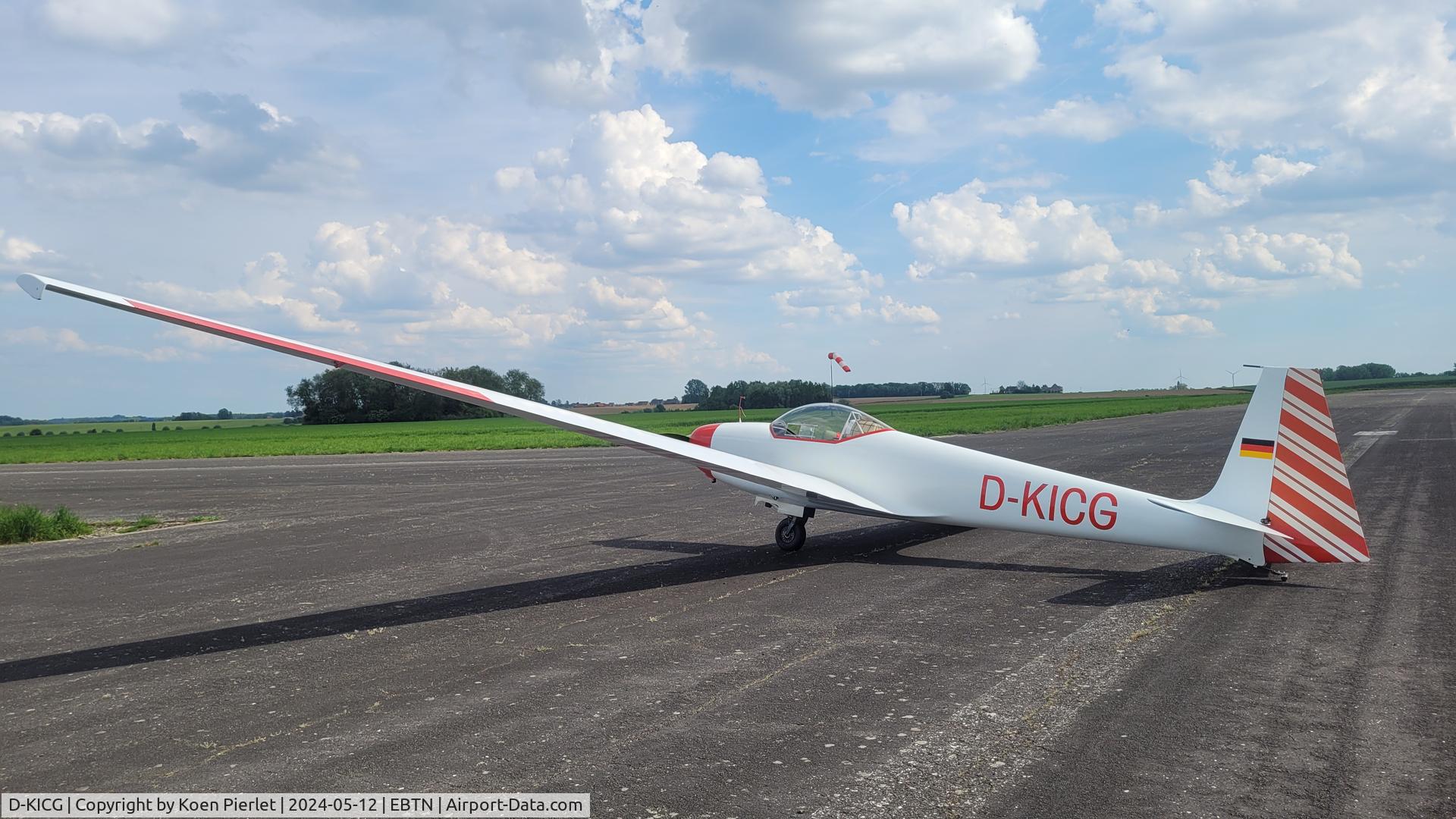 D-KICG, 1971 Schleicher ASK-14 C/N 14055, This beauty is still in great condition and what a pleasure to fly it!