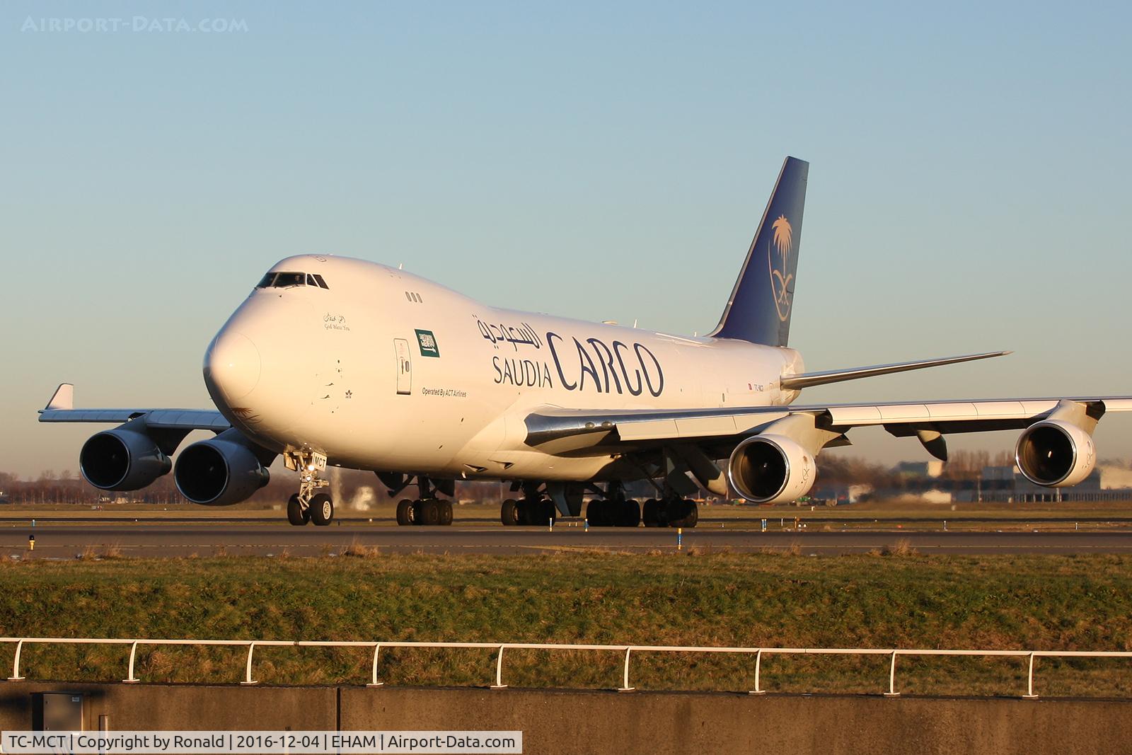 TC-MCT, 2001 Boeing 747-412F/SCD C/N 26559, at spl