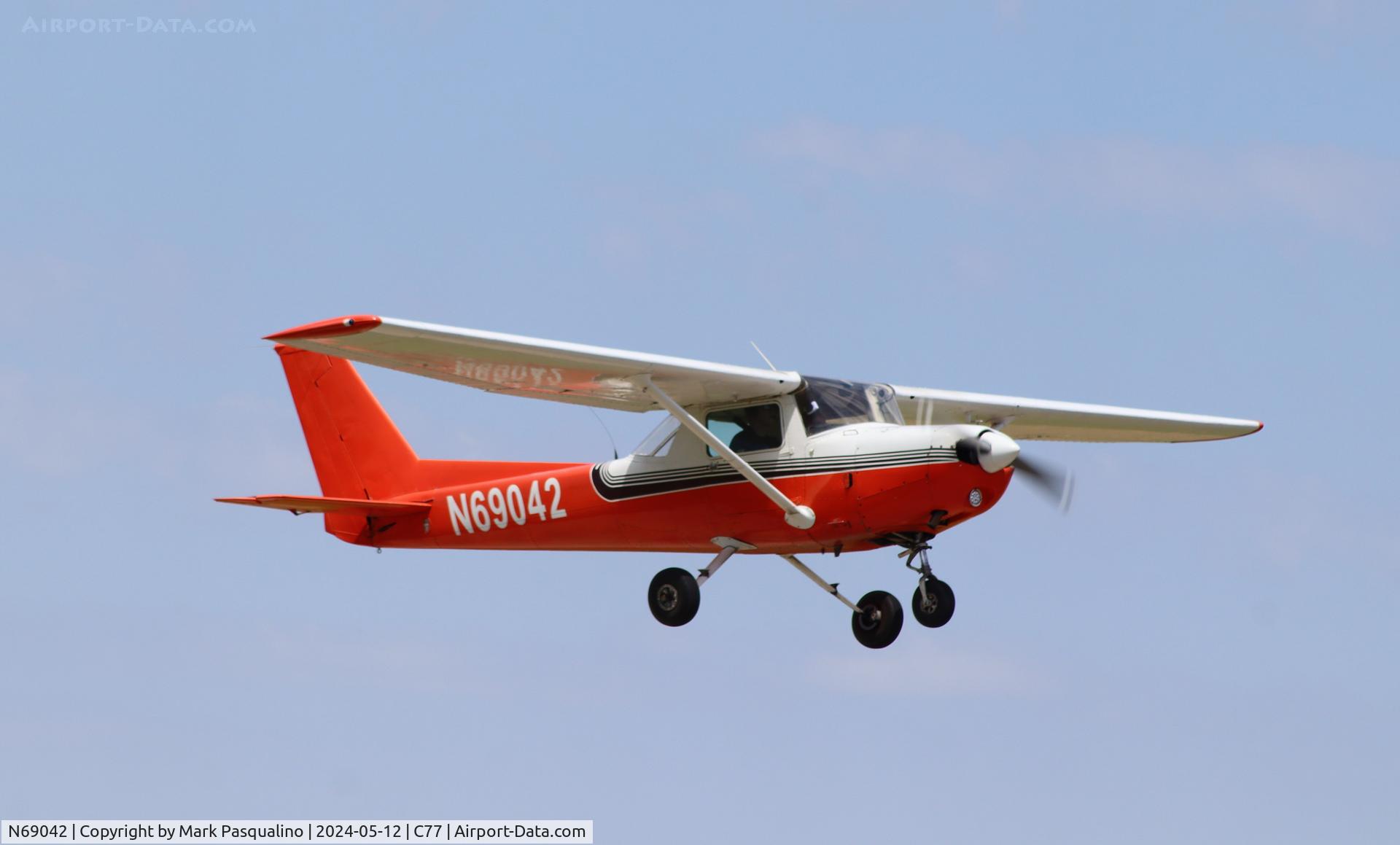 N69042, 1978 Cessna 152 C/N 15282455, Cessna 152