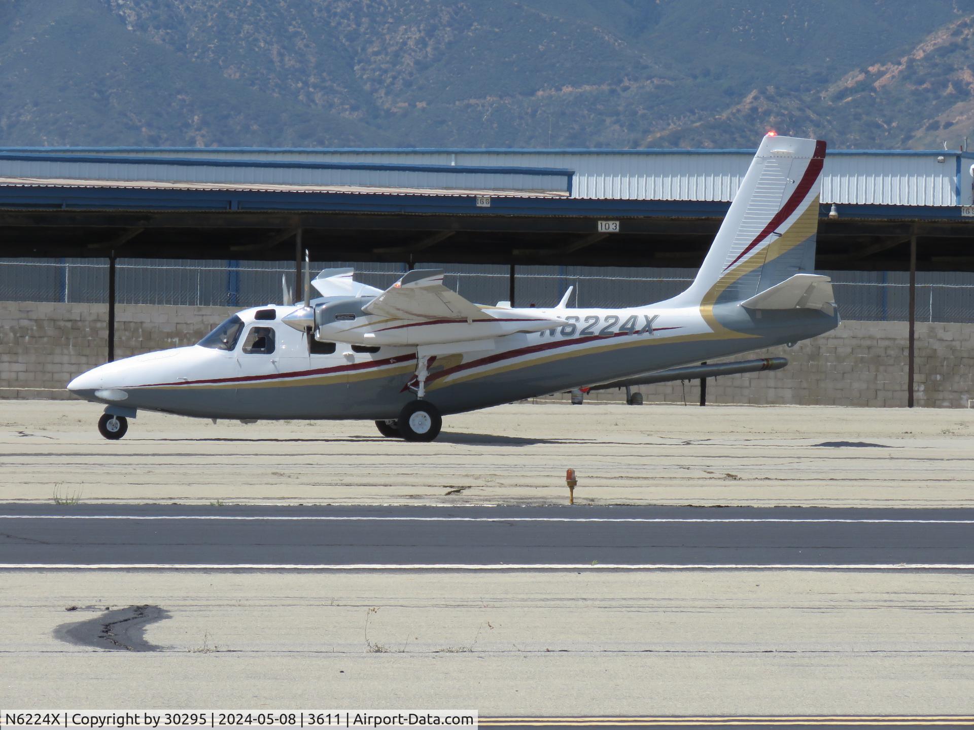 N6224X, 1961 Aero Commander 500-B C/N 500B-1126-72, Going for fuel