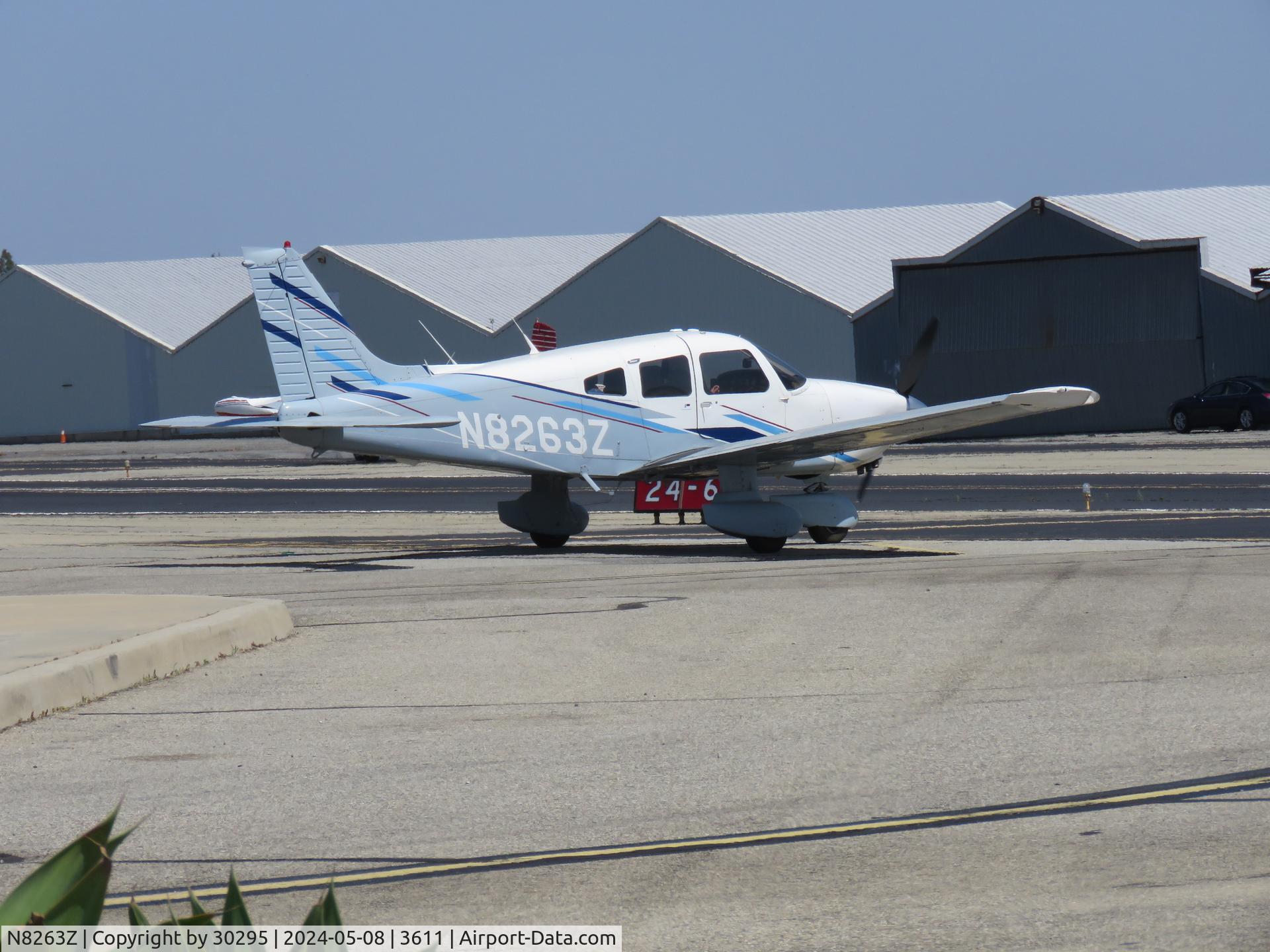 N8263Z, 1980 Piper PA-28-236 Dakota C/N 28-8111002, Taxiing