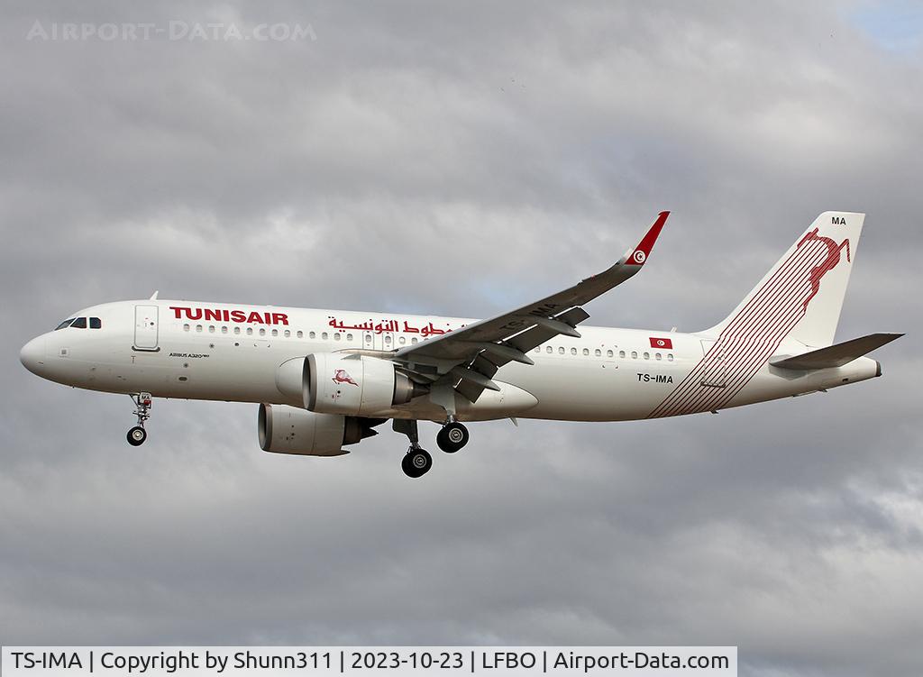 TS-IMA, 2022 Airbus A320-251N C/N 11137, Landing rwy 32L
