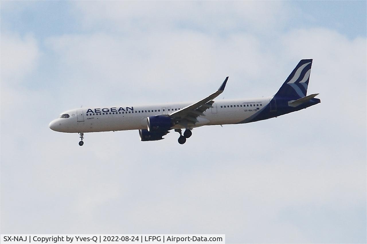 SX-NAJ, 2022 Airbus A321-271NX C/N 10832, Airbus A321-271NX, On final rwy 08R, Roissy Charles De Gaulle airport (LFPG-CDG)