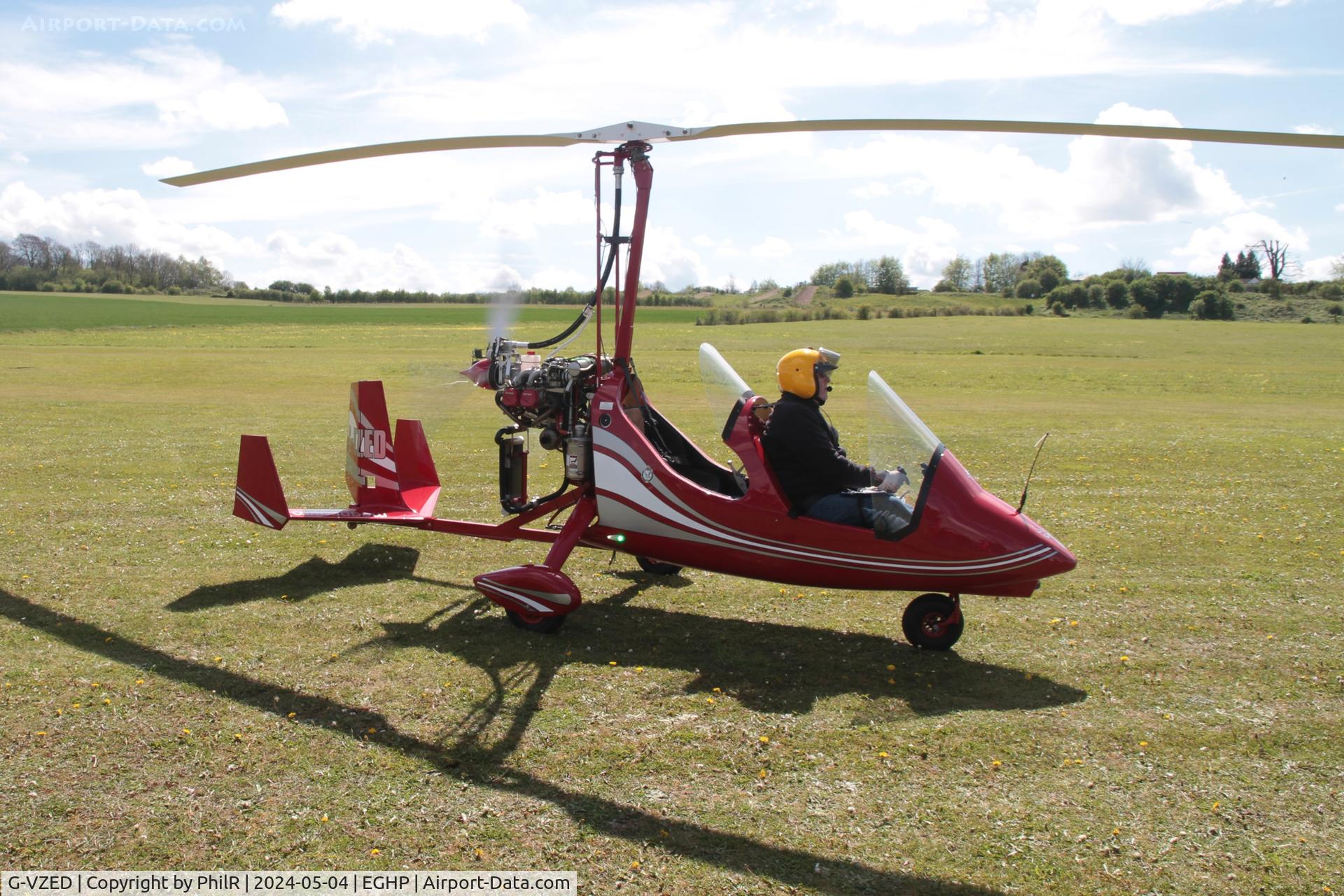 G-VZED, 2018 Magni Gyro M-16C Tandem Trainer C/N 16-18-1314, G-VZED 2018 Magni Gyro Ltd Magni M16C  Tandem Trainer Popham 04.05.24
